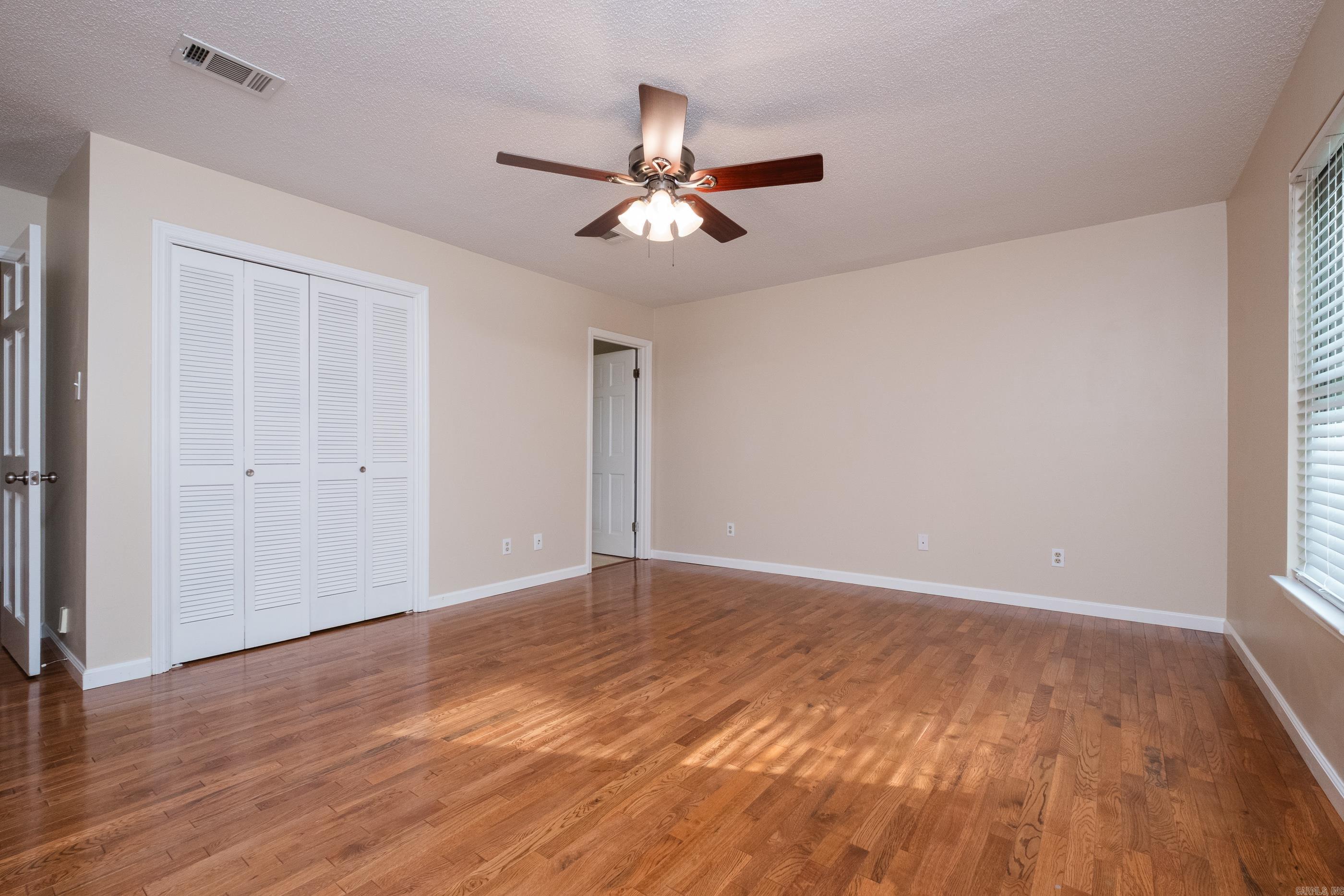 COLONY WEST - Residential