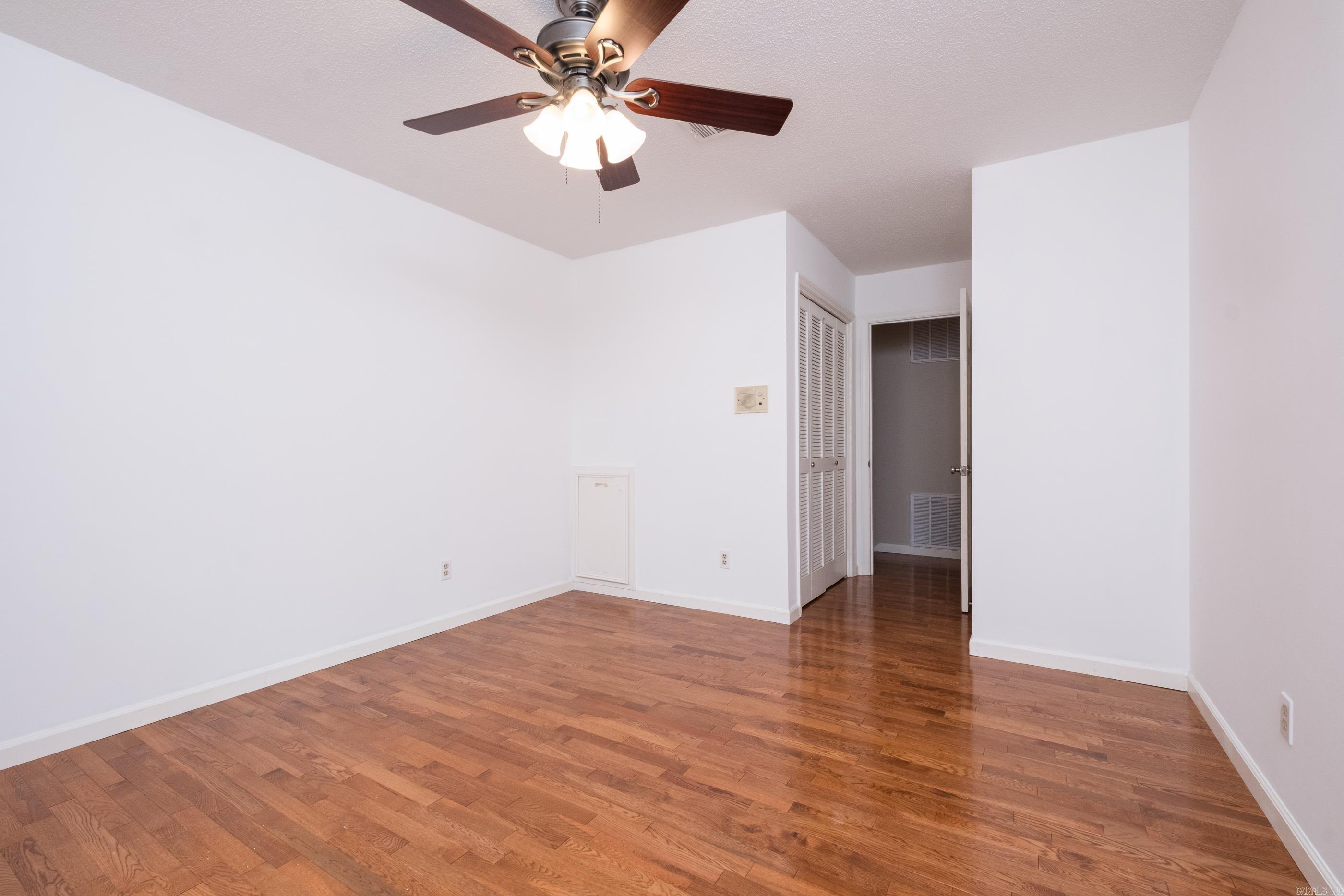 COLONY WEST - Residential