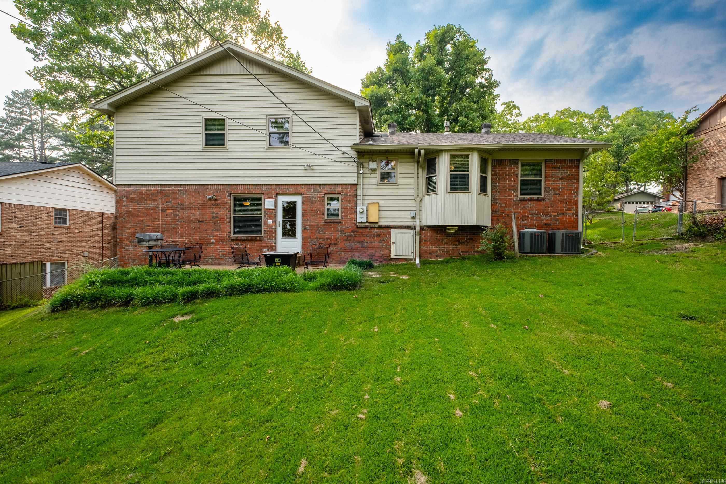 COLONY WEST - Residential