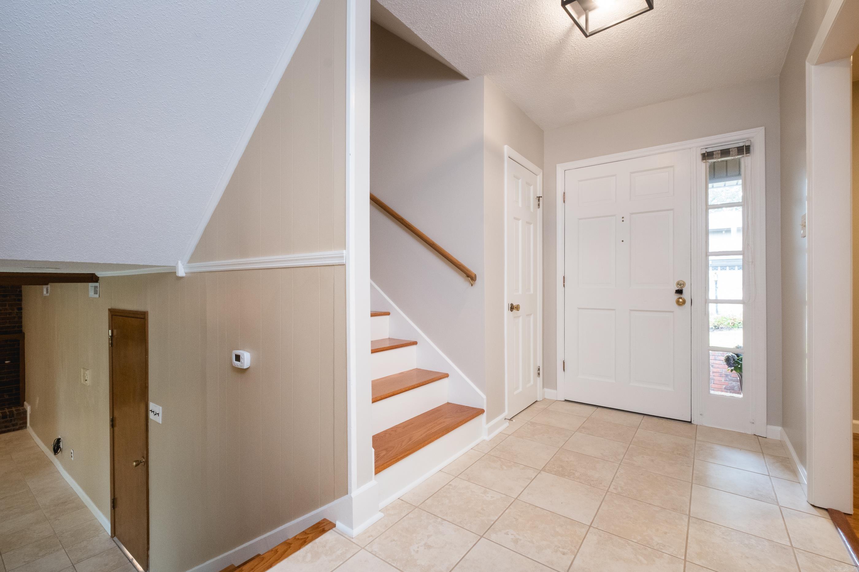 COLONY WEST - Residential