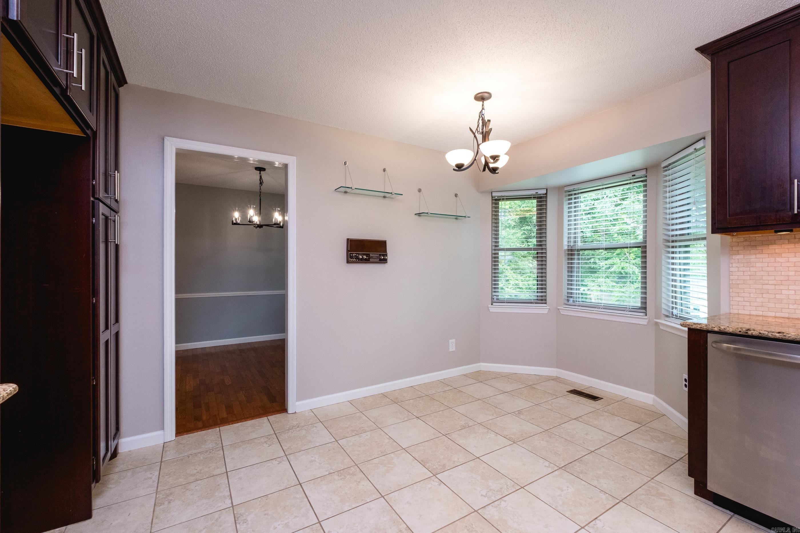 COLONY WEST - Residential