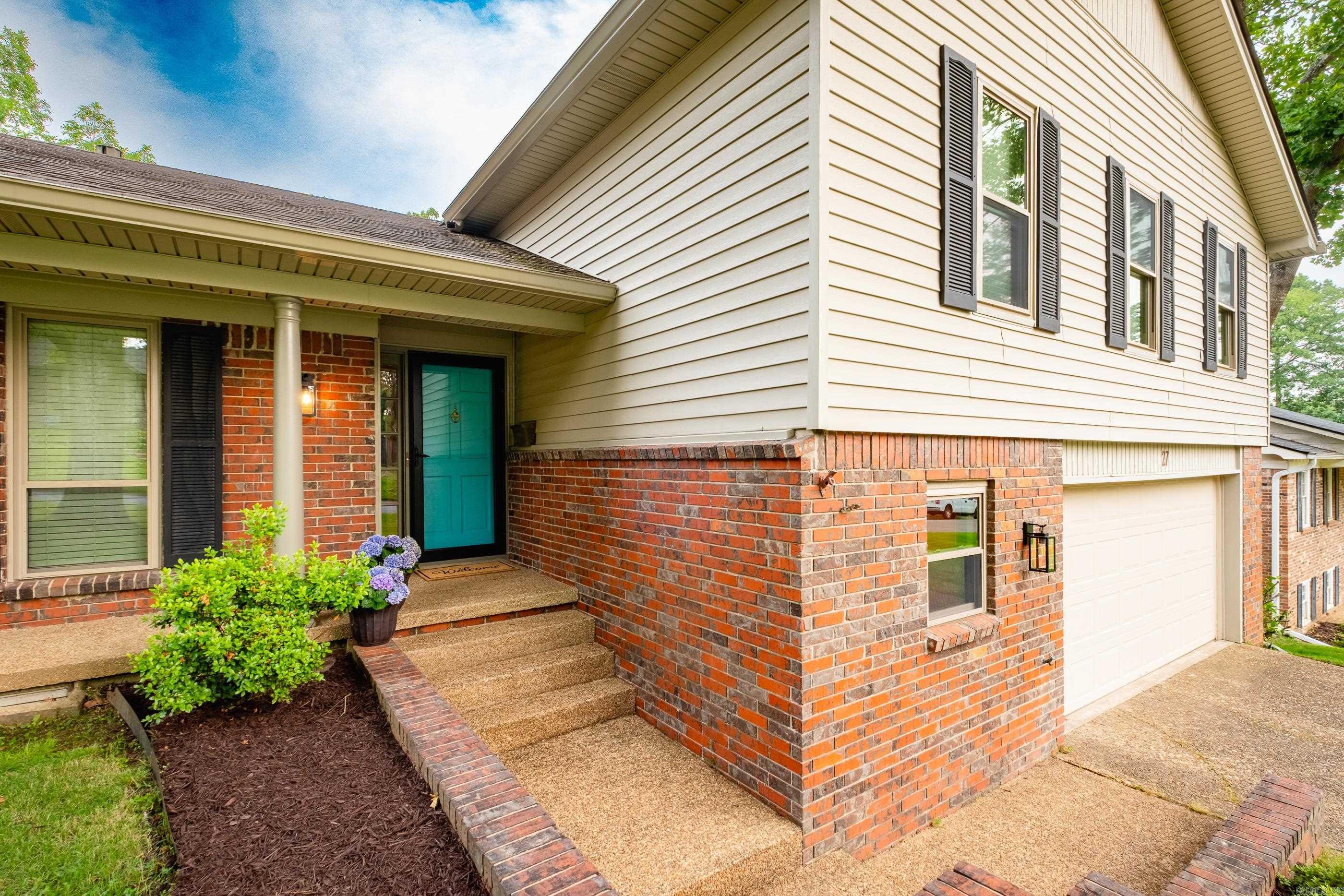 COLONY WEST - Residential