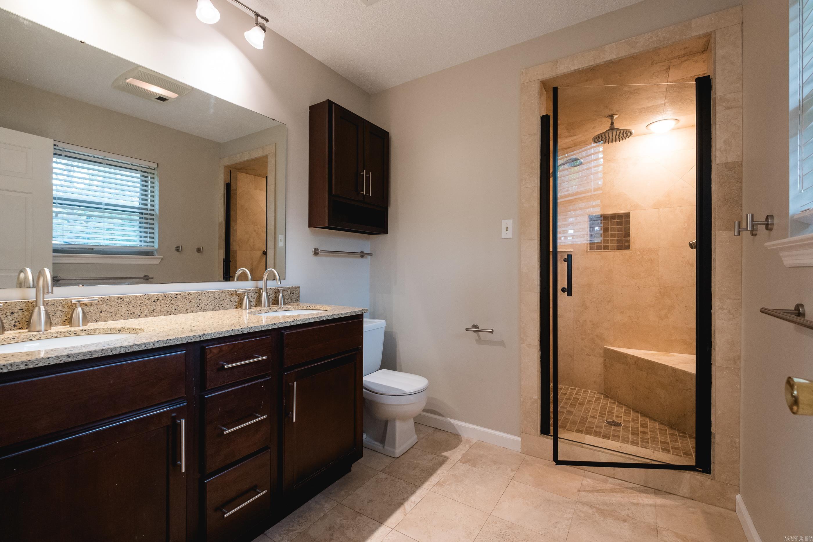 COLONY WEST - Residential