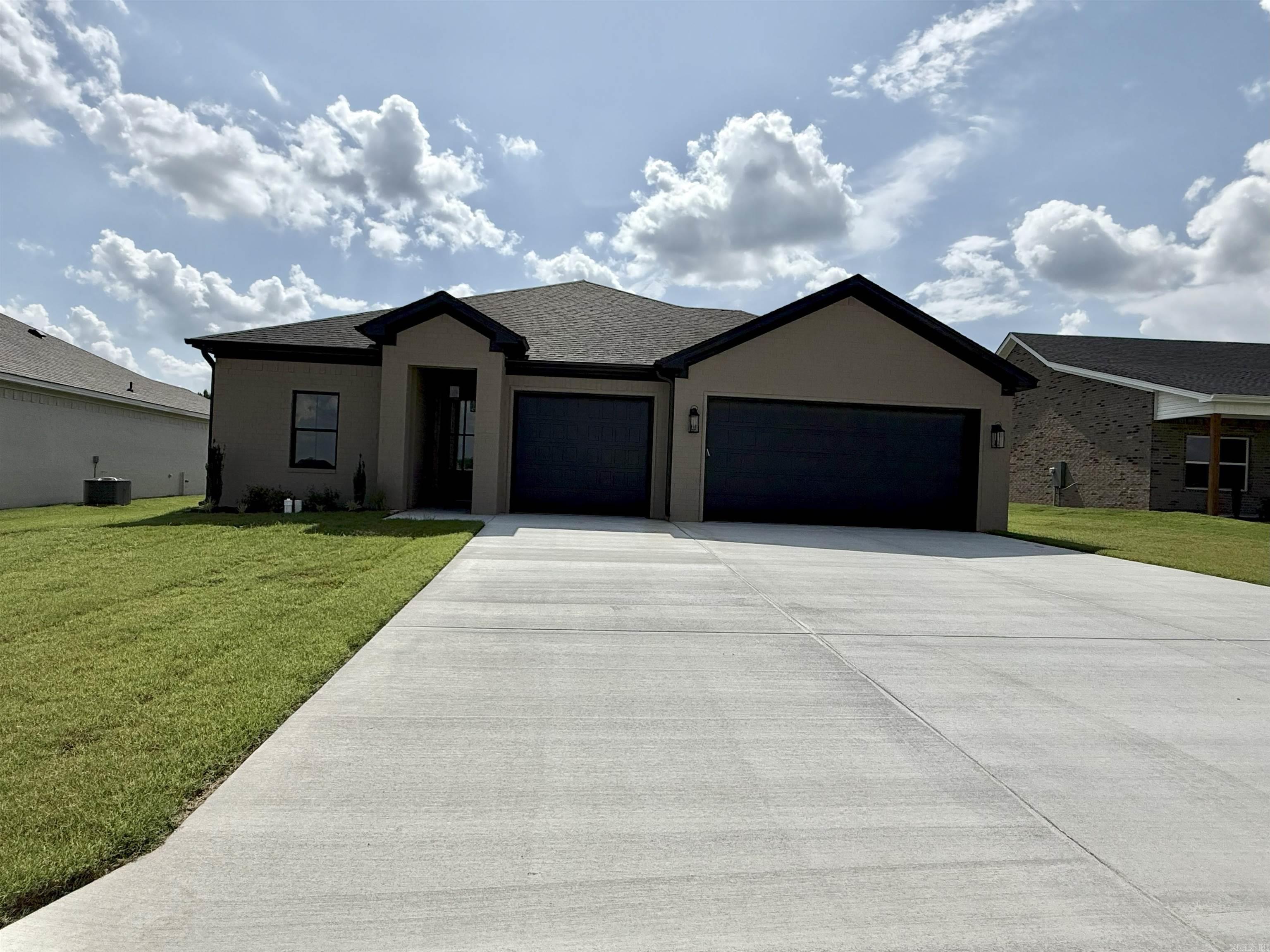 GARDENS AT HOPE VALLEY - Residential