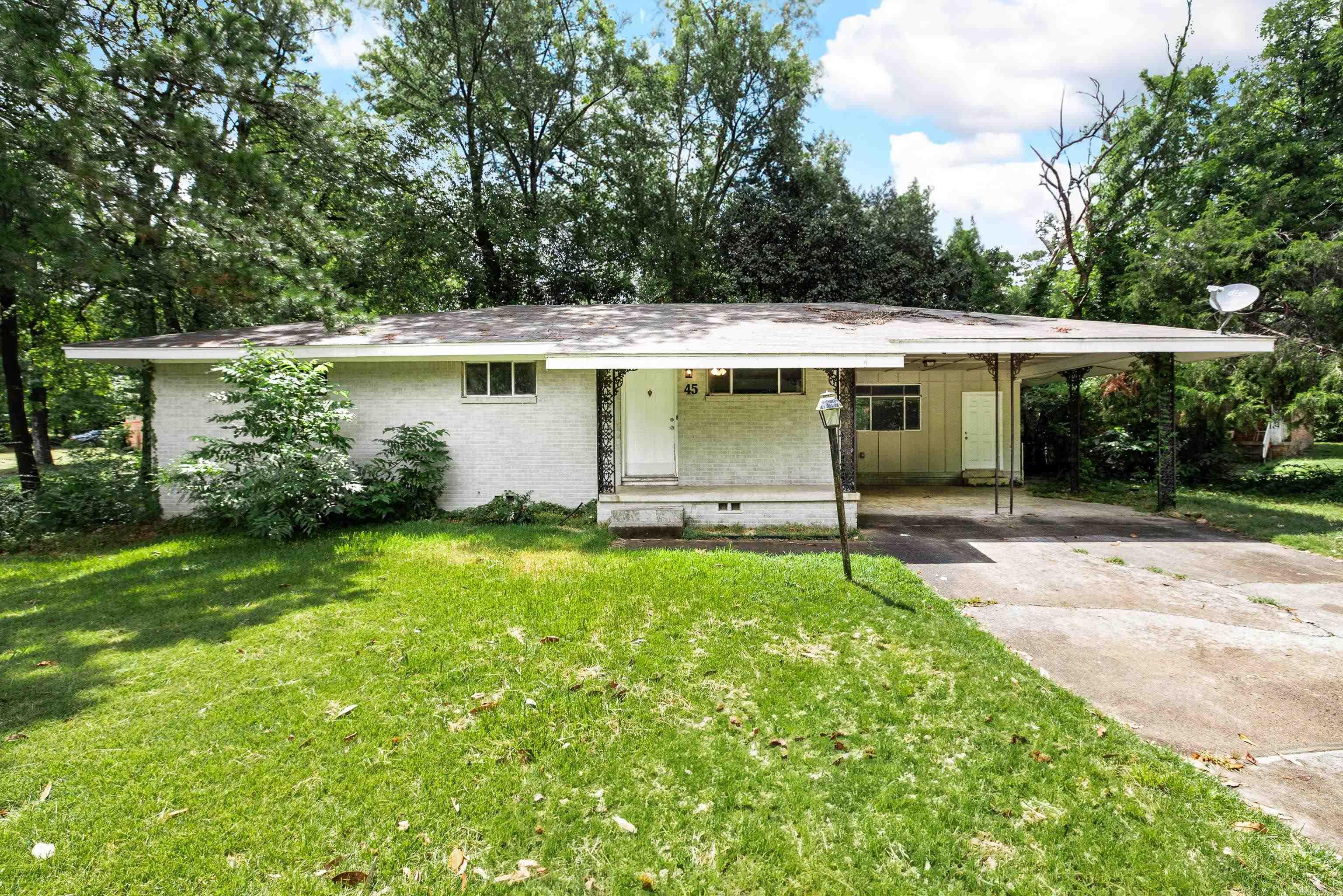 Great opportunity for first-time buyers or savvy investors! This well-maintained 3-bedroom, 2-bath home sits on a spacious corner lot in a quiet neighborhood near UALR and Boyle Park. The flexible floor plan includes a bonus room that could easily serve as a 4th bedroom, home office, or playroomāwhatever fits your lifestyle best! Enjoy the benefits of homeownership with a low-maintenance yard, a functional layout, and easy access to schools, shopping, parks, and public transportation. Whether you're looking for your first home or a smart rental property, this one checks the boxes, including **New Water Heater!** Donāt miss your chance to own a home in this convenient location at an affordable priceāschedule your showing today!