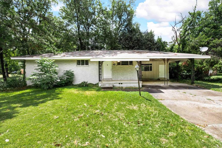 Great opportunity for first-time buyers or savvy investors! This well-maintained 3-bedroom, 2-bath home sits on a spacious corner lot in a quiet neighborhood near UALR and Boyle Park. The flexible floor plan includes a bonus room that could easily serve as a 4th bedroom, home office, or playroom—whatever fits your lifestyle best!  Enjoy the benefits of homeownership with a low-maintenance yard, a functional layout, and easy access to schools, shopping, parks, and public transportation. Whether you're looking for your first home or a smart rental property, this one checks the boxes, including **New Water Heater!**  Don’t miss your chance to own a home in this convenient location at an affordable price—schedule your showing today! **First time buyers can qualify for $0 down! See agent remarks**