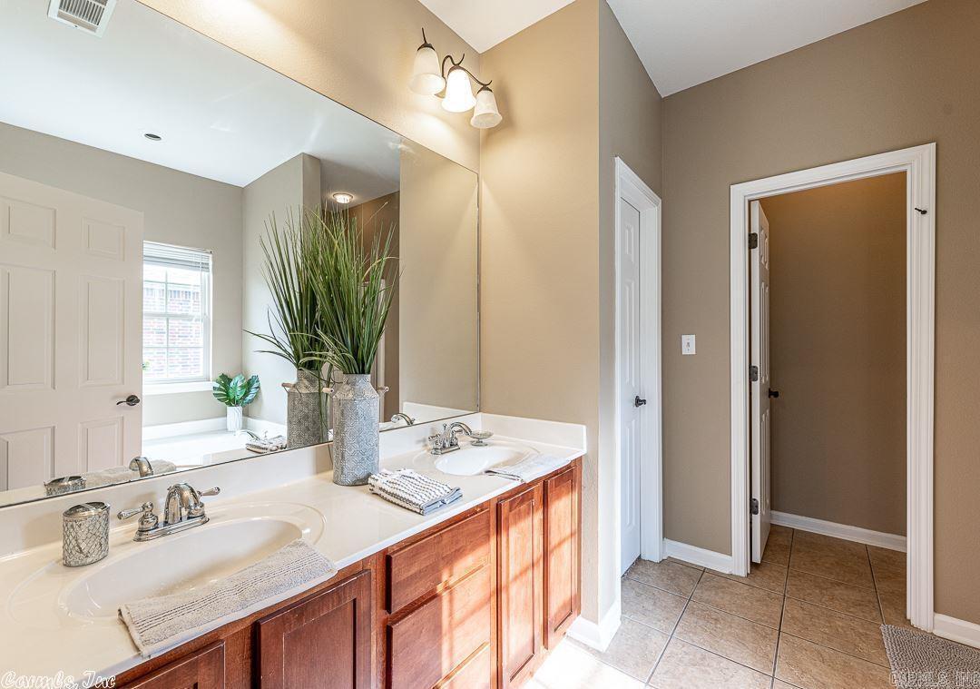 STONE LINKS ADDN - Residential