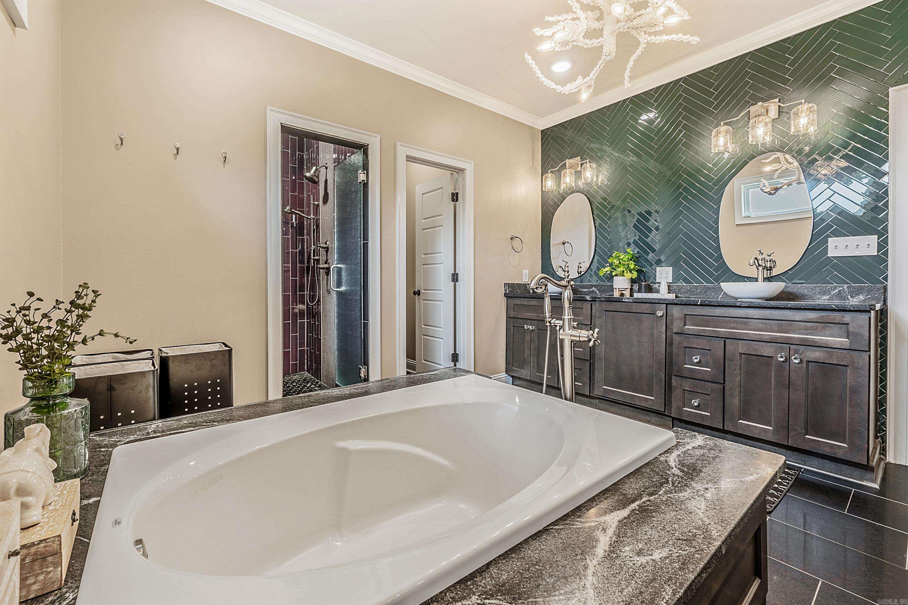 FOXWOOD ESTATES - Residential