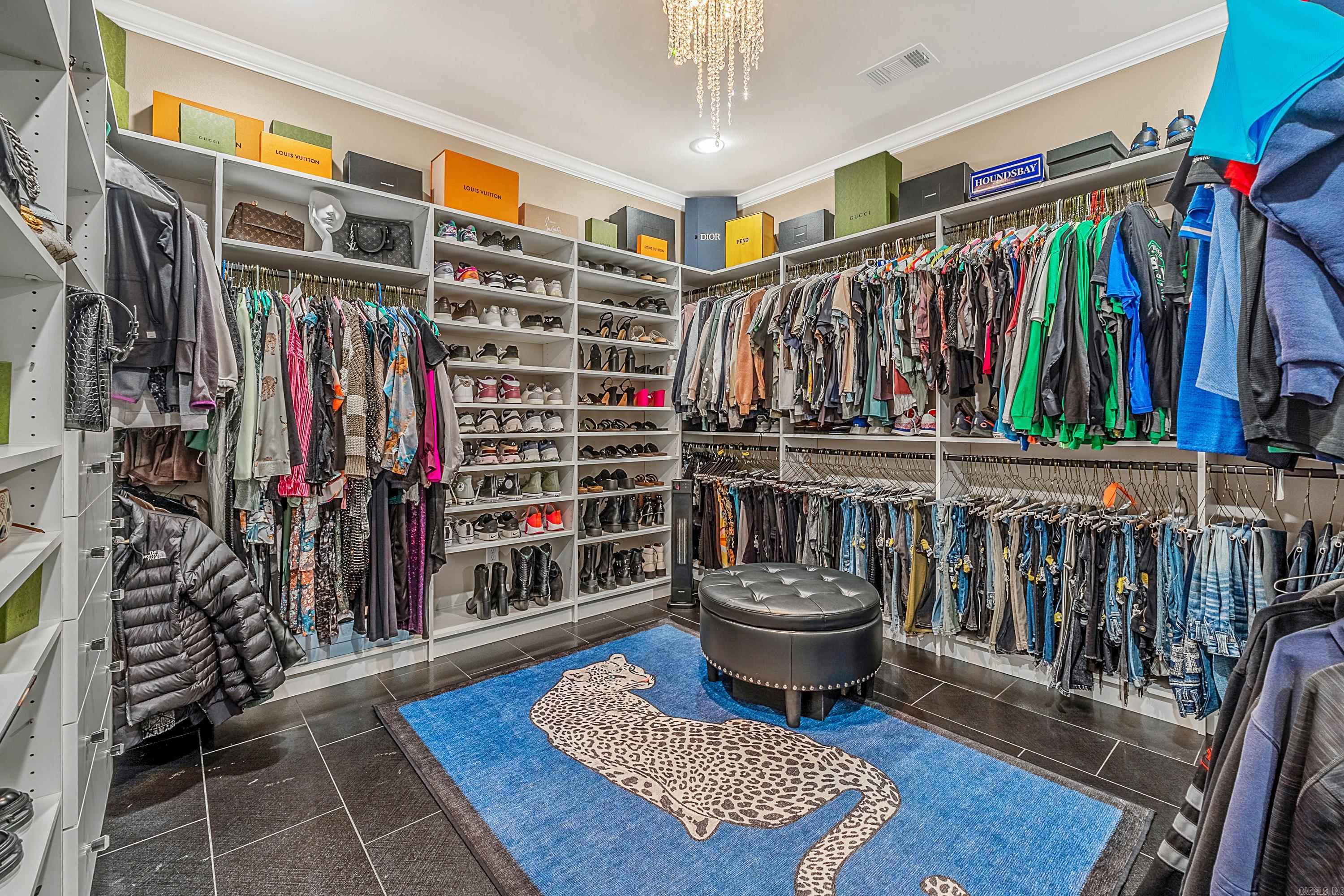 FOXWOOD ESTATES - Residential