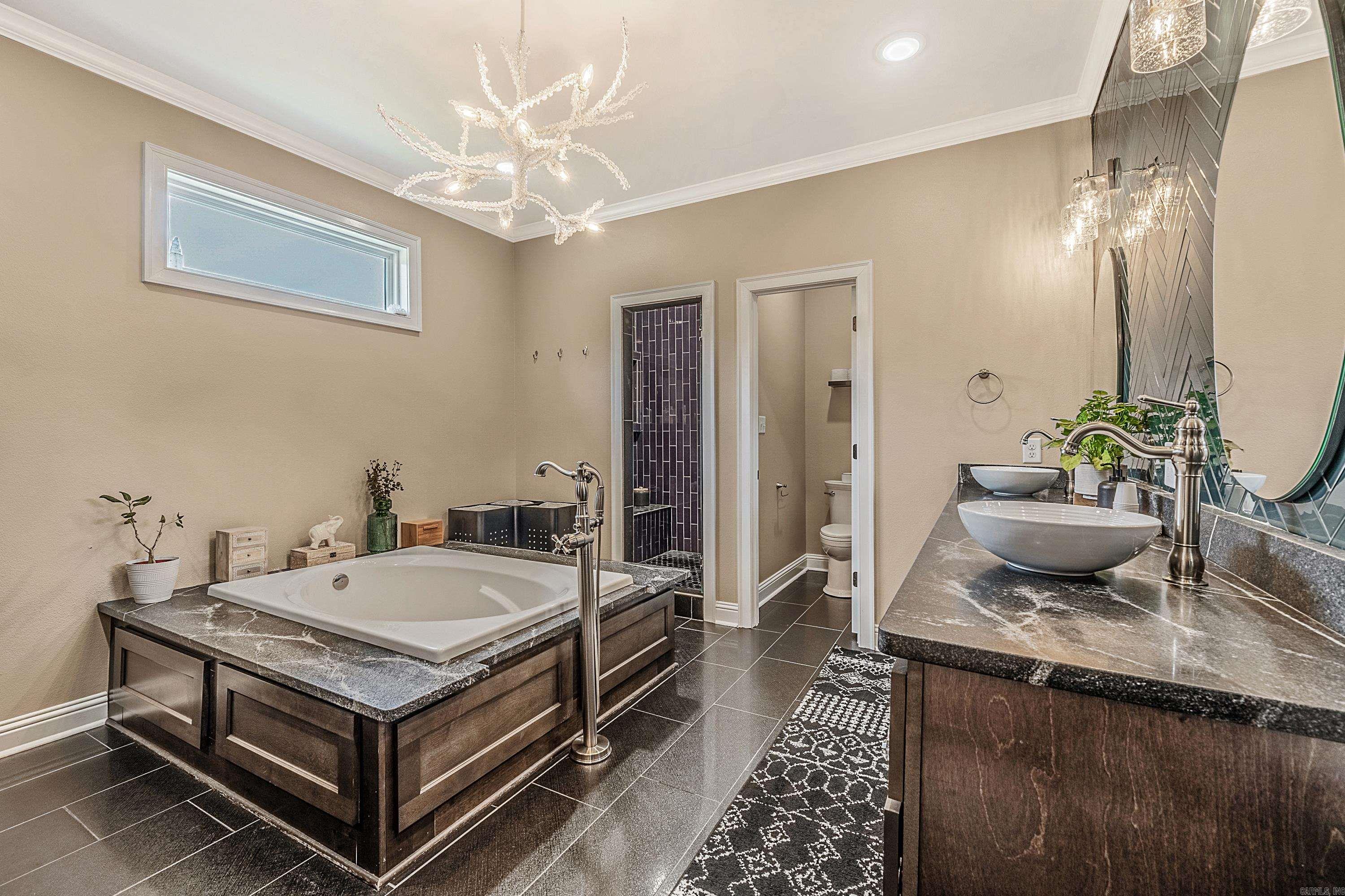 FOXWOOD ESTATES - Residential