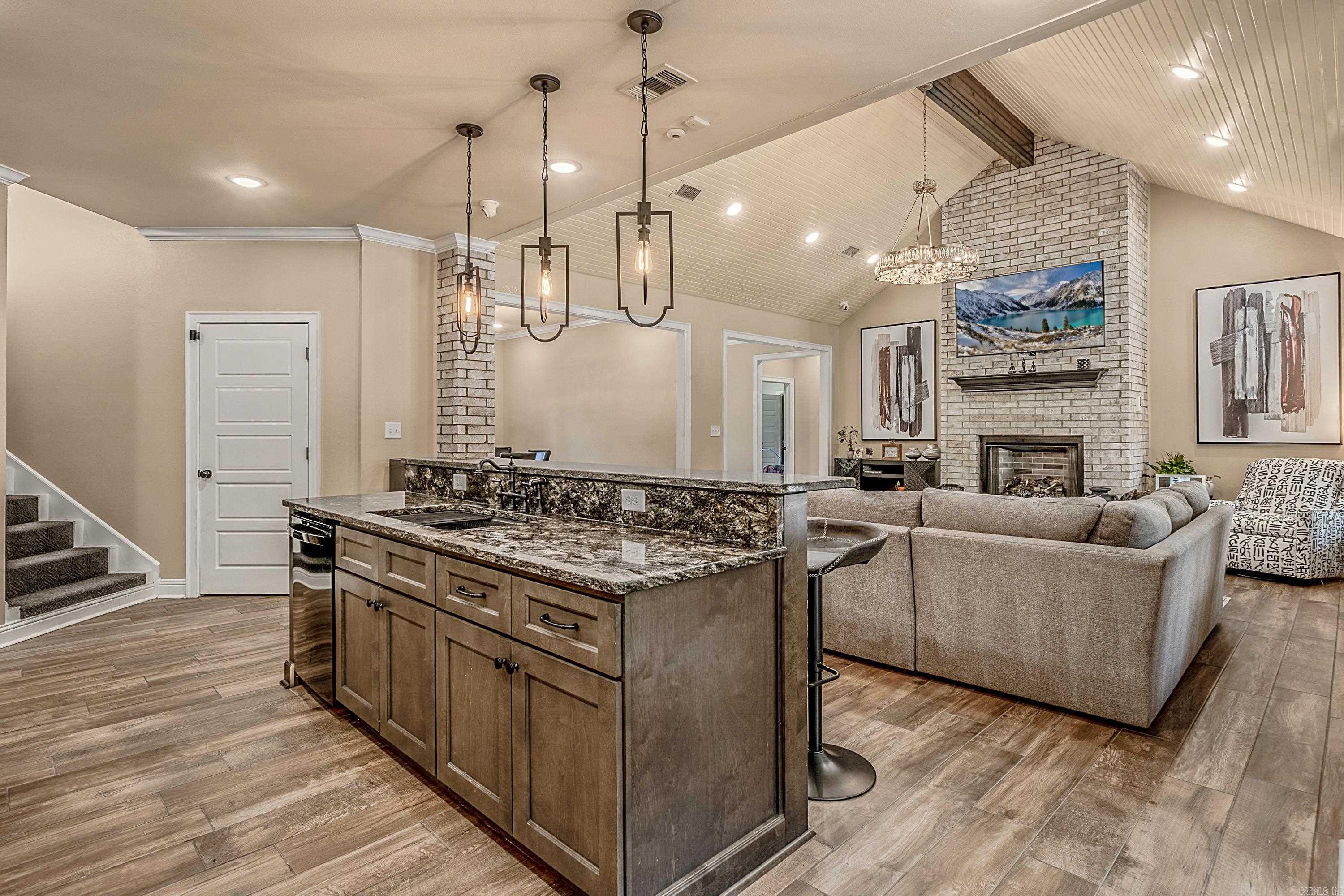 FOXWOOD ESTATES - Residential