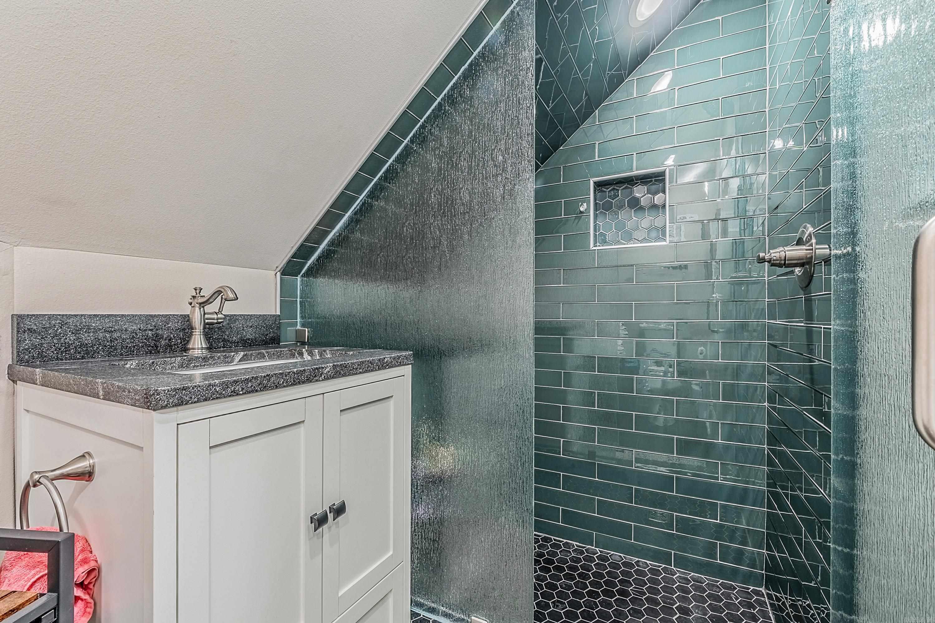 FOXWOOD ESTATES - Residential