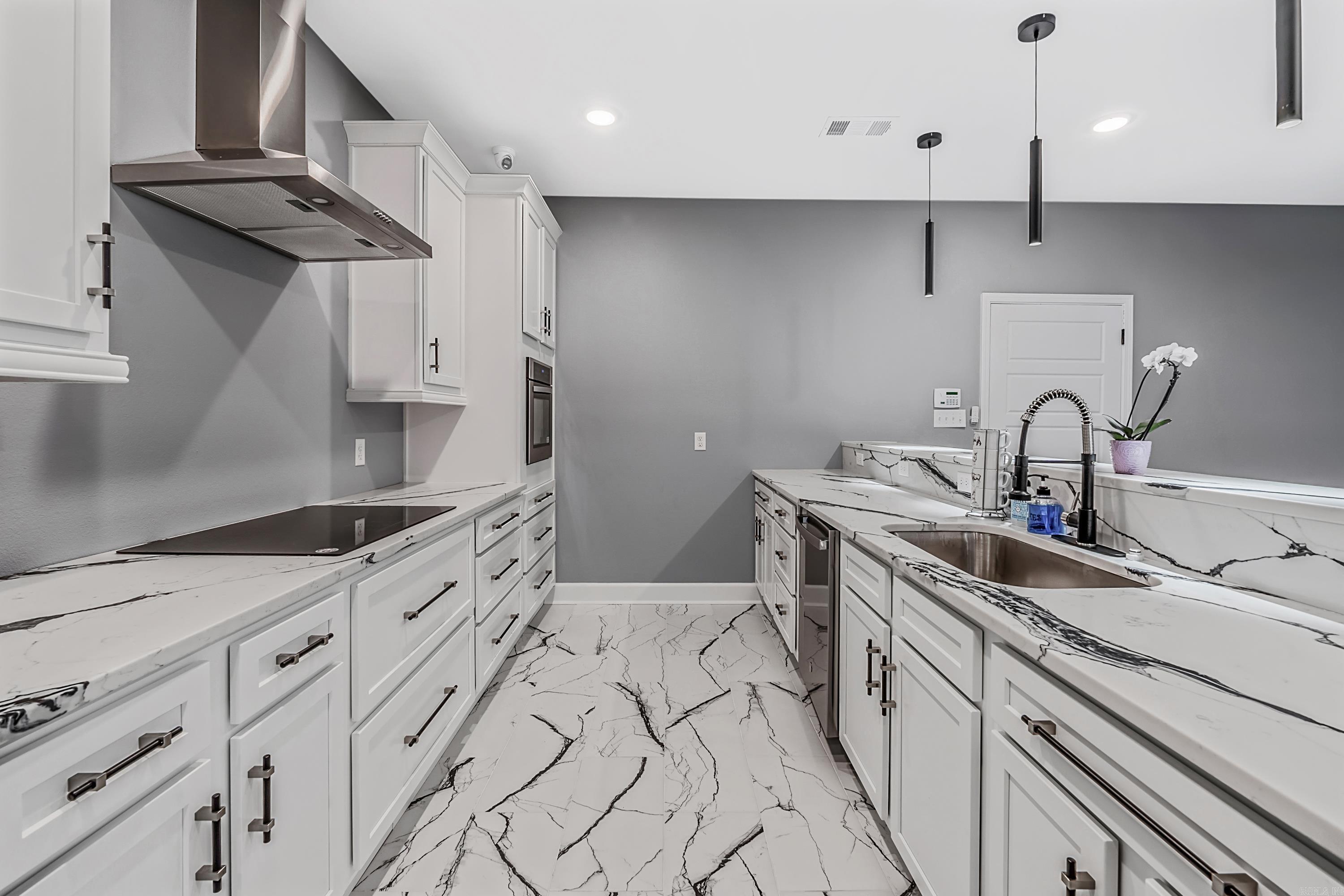 FOXWOOD ESTATES - Residential