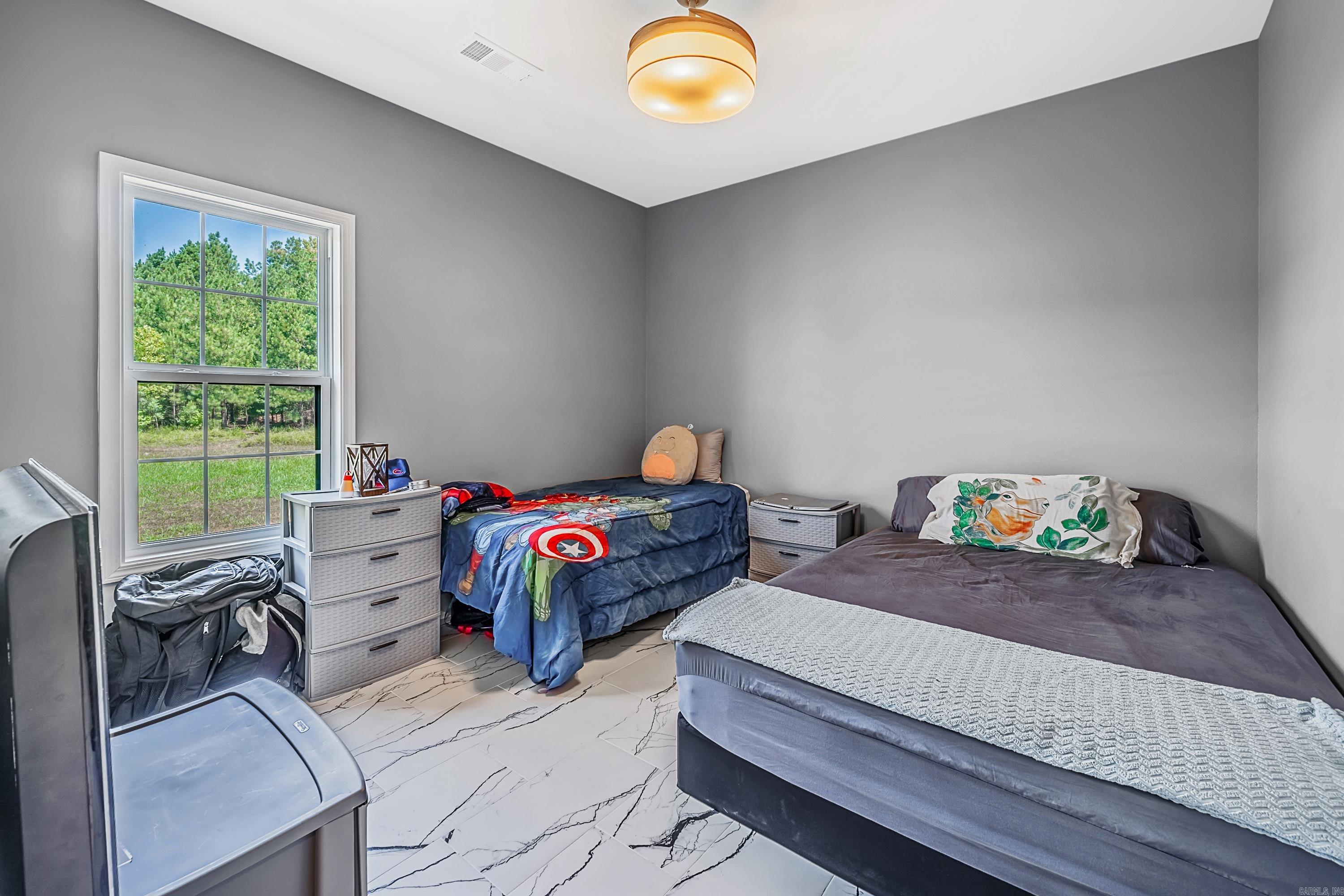 FOXWOOD ESTATES - Residential