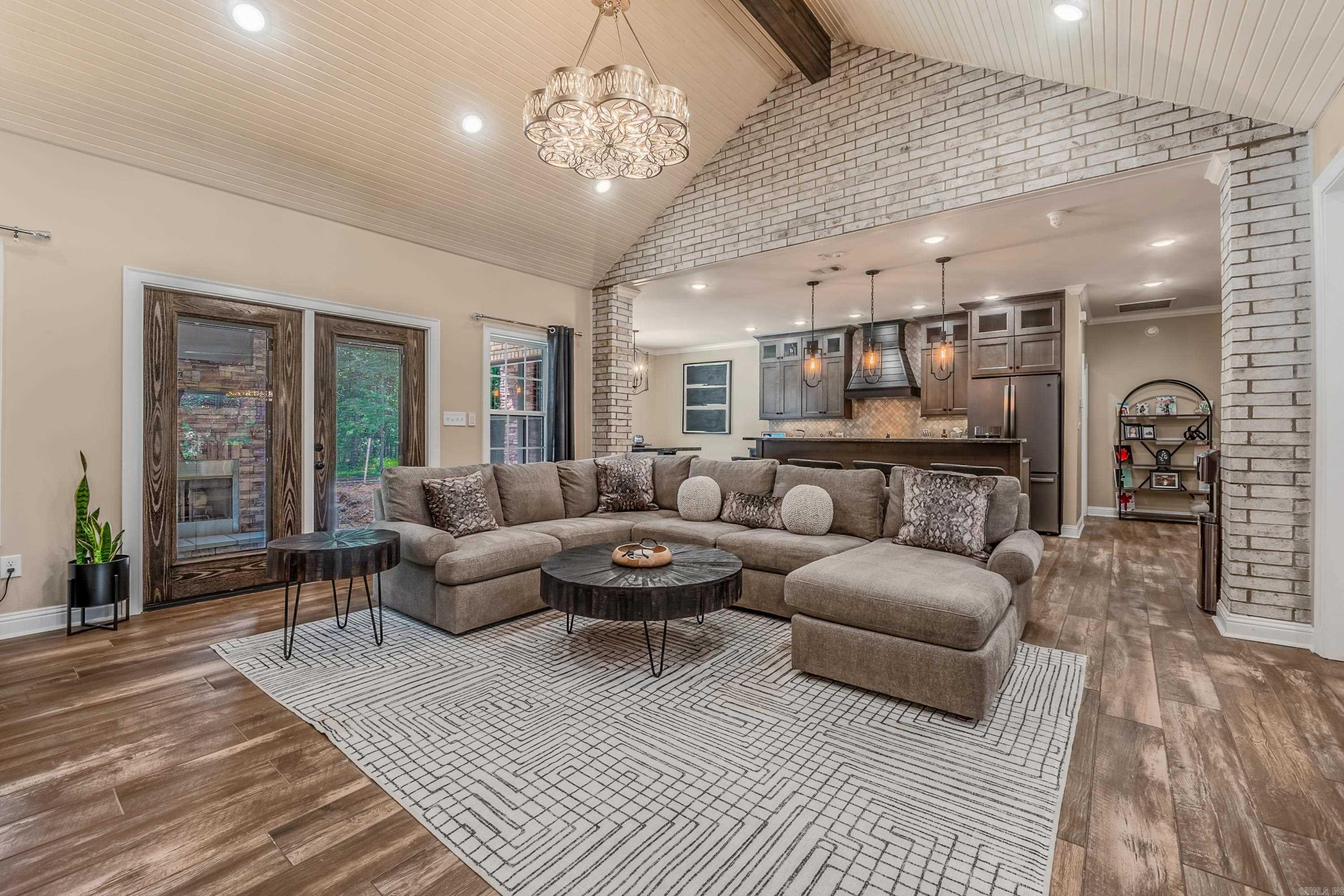 FOXWOOD ESTATES - Residential