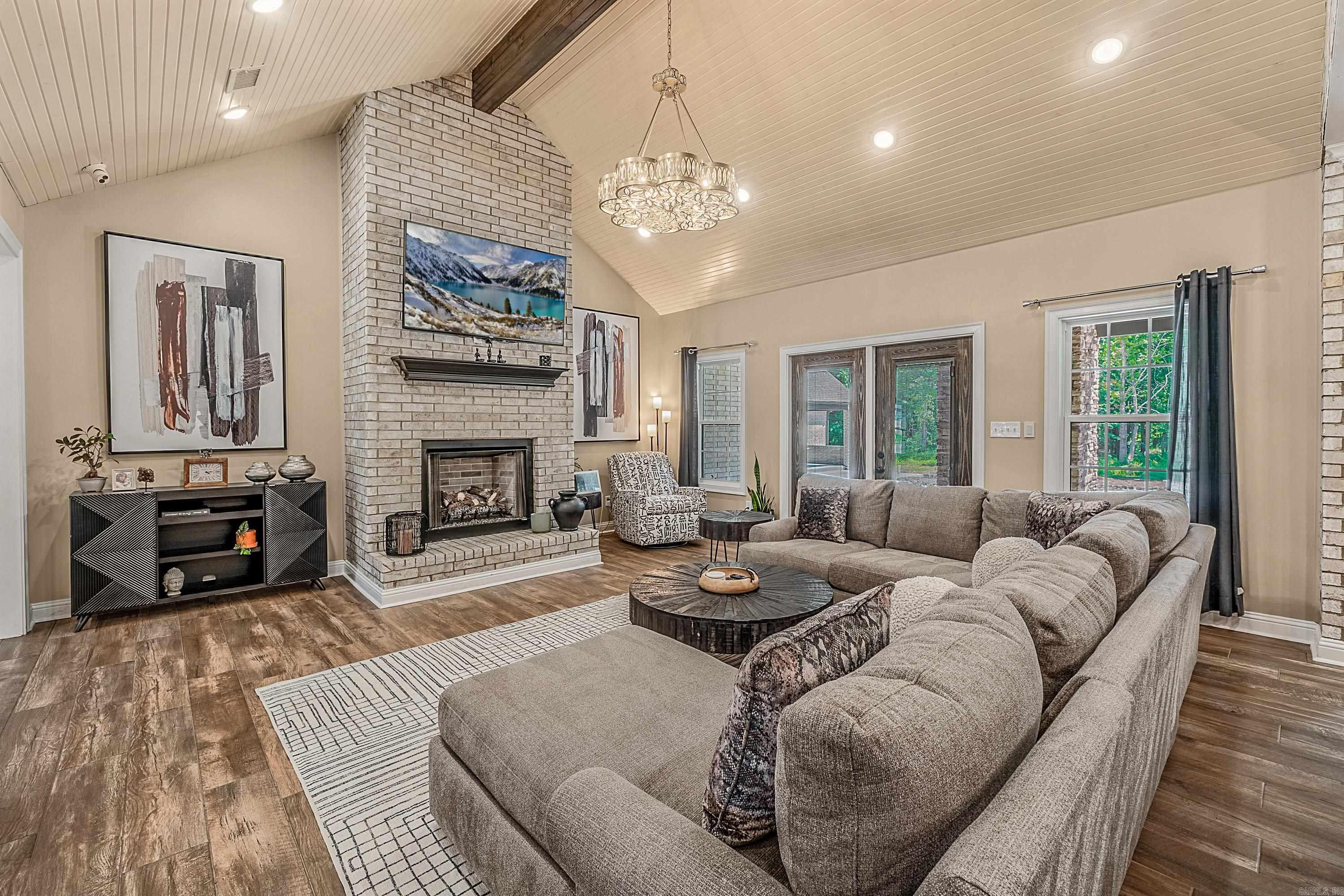 FOXWOOD ESTATES - Residential