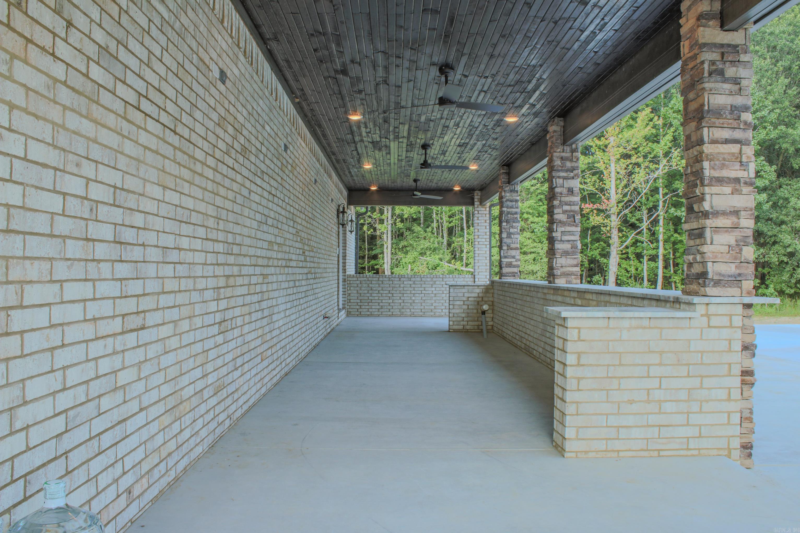 FOXWOOD ESTATES - Residential