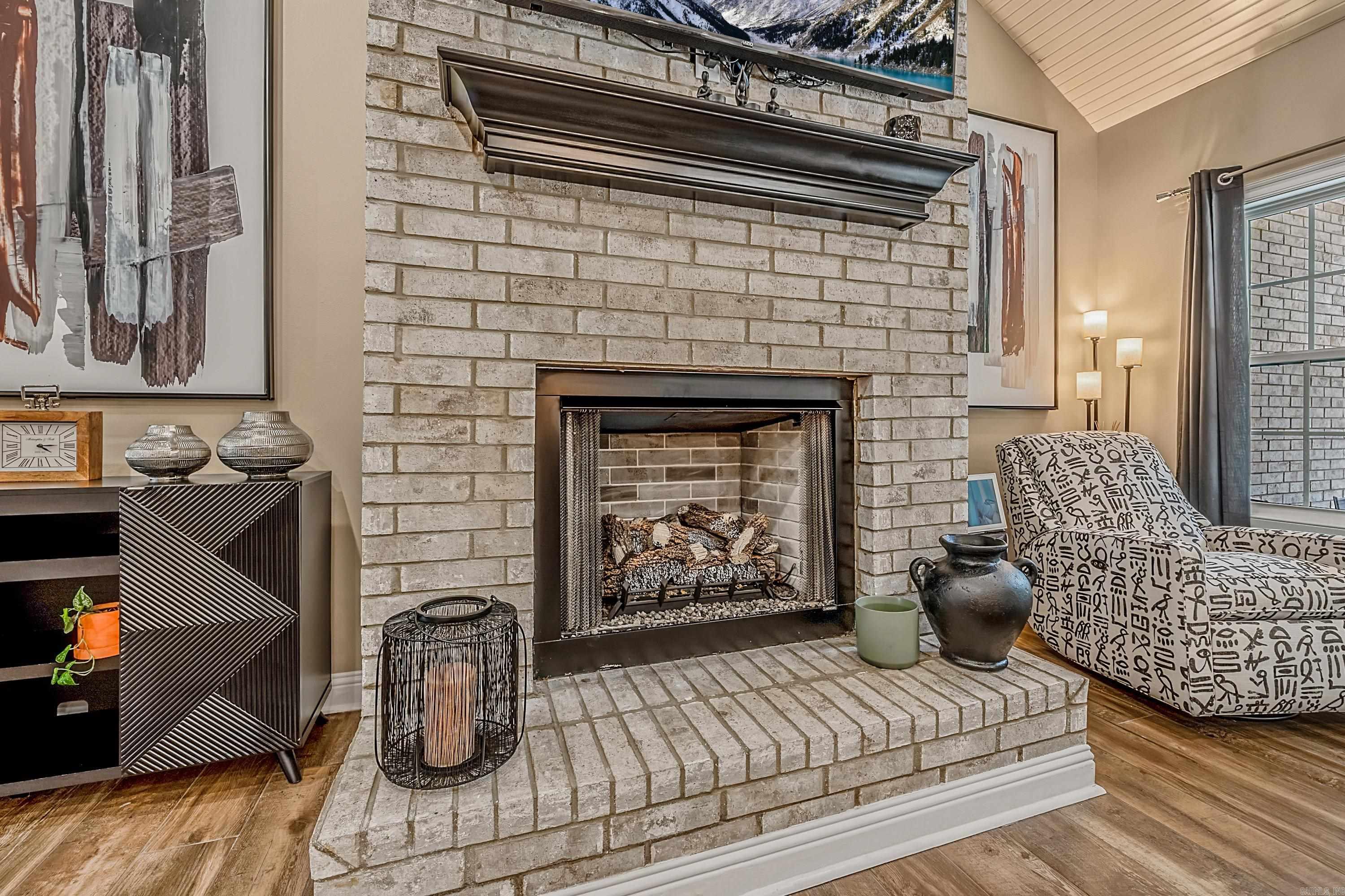 FOXWOOD ESTATES - Residential