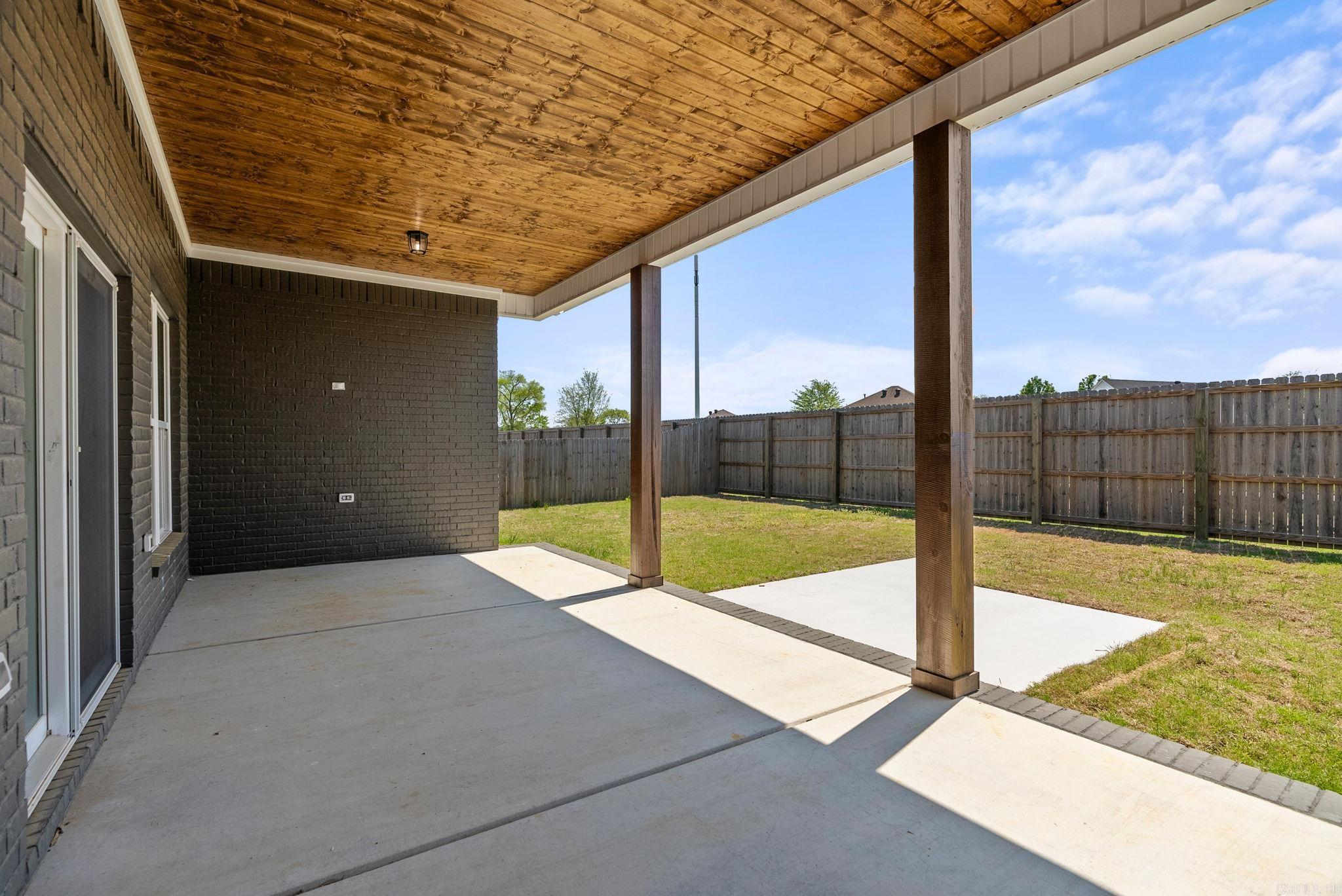 IVY PLACE - Residential