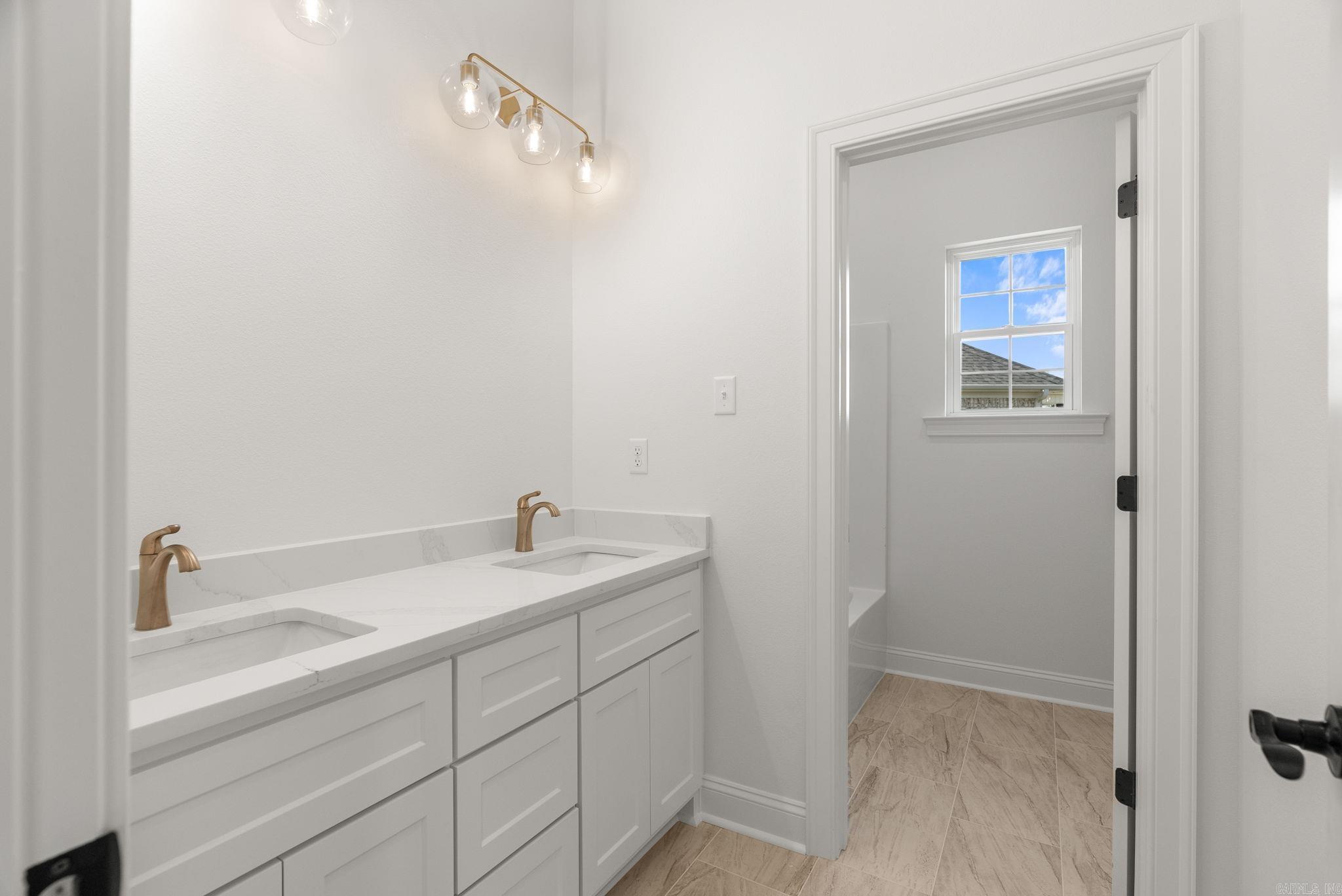 IVY PLACE - Residential