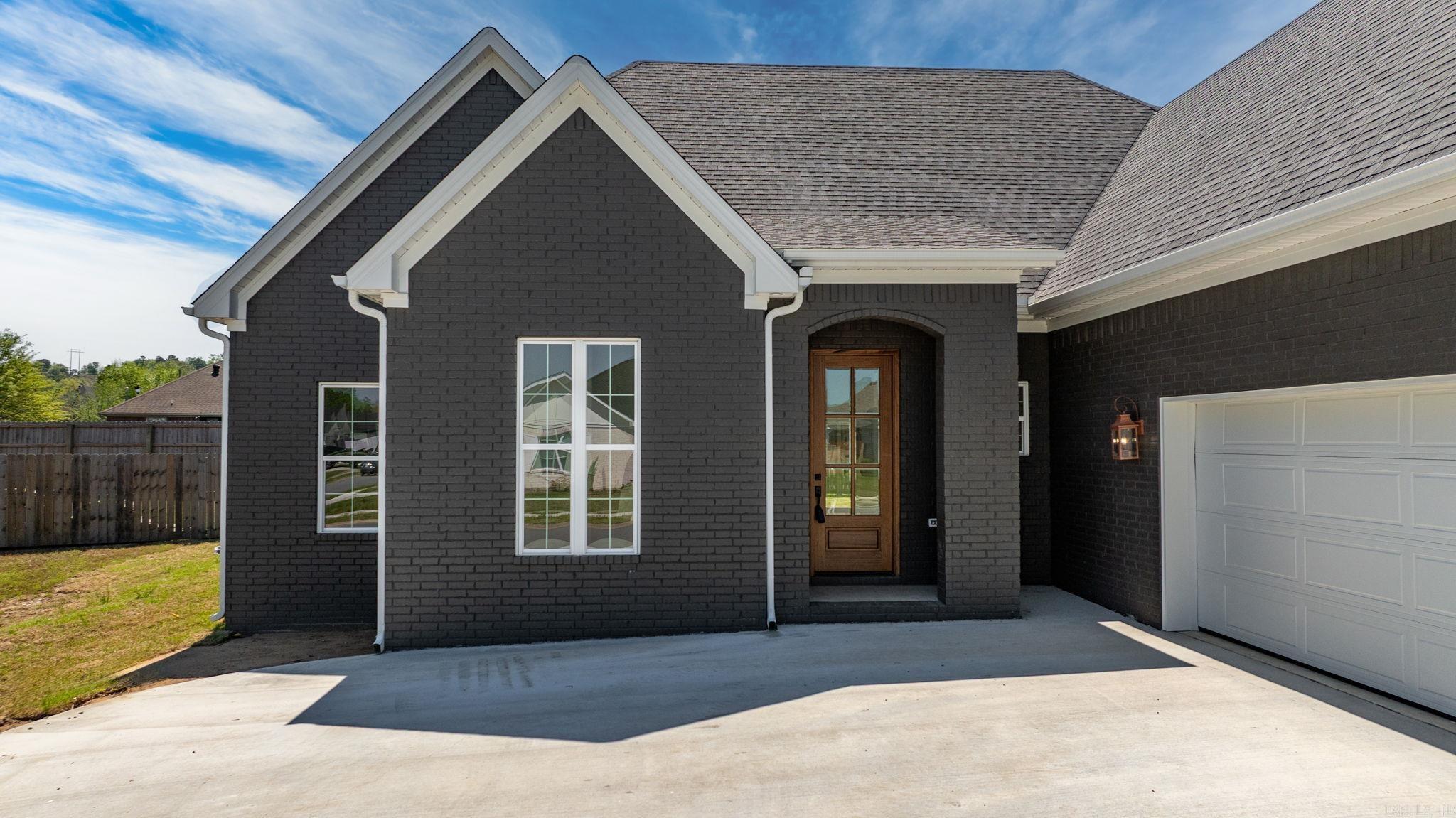 IVY PLACE - Residential