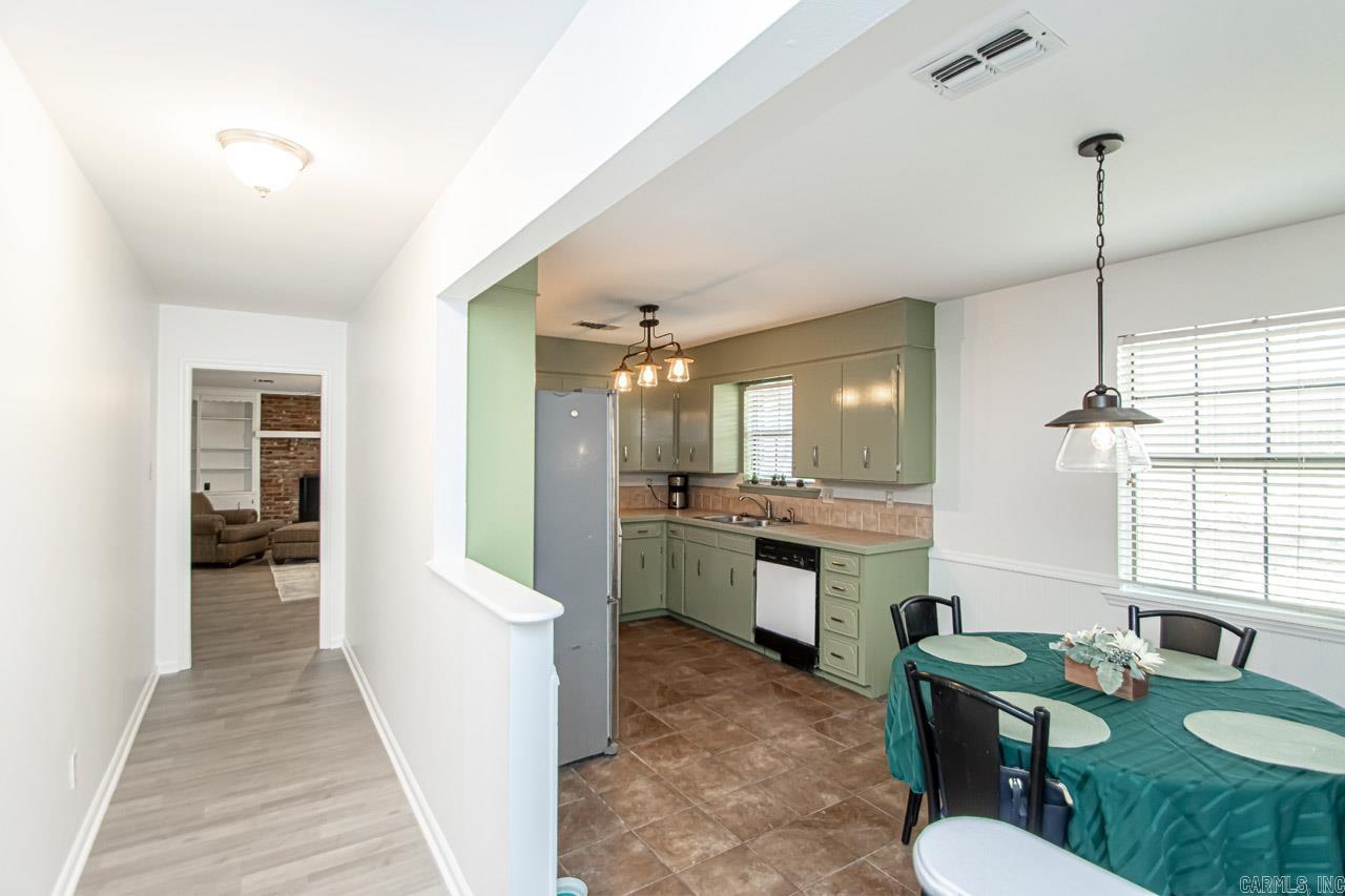 EAST MEADOW - Residential