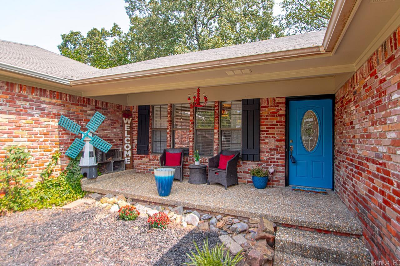 EAST MEADOW - Residential