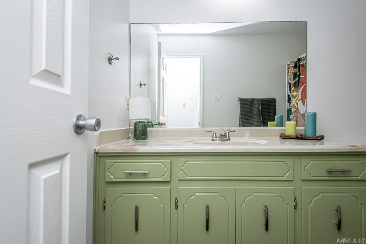 EAST MEADOW - Residential