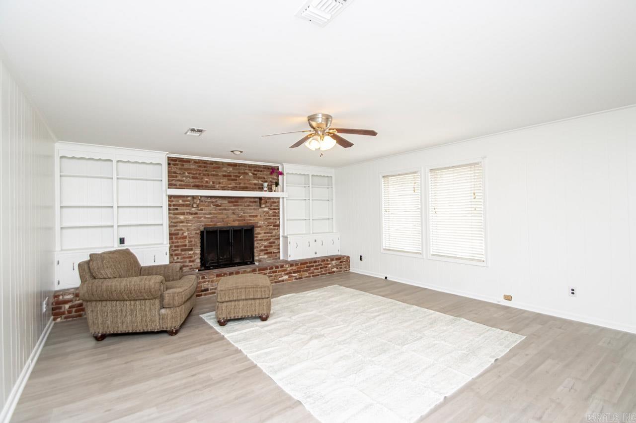 EAST MEADOW - Residential