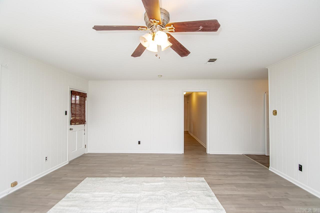 EAST MEADOW - Residential