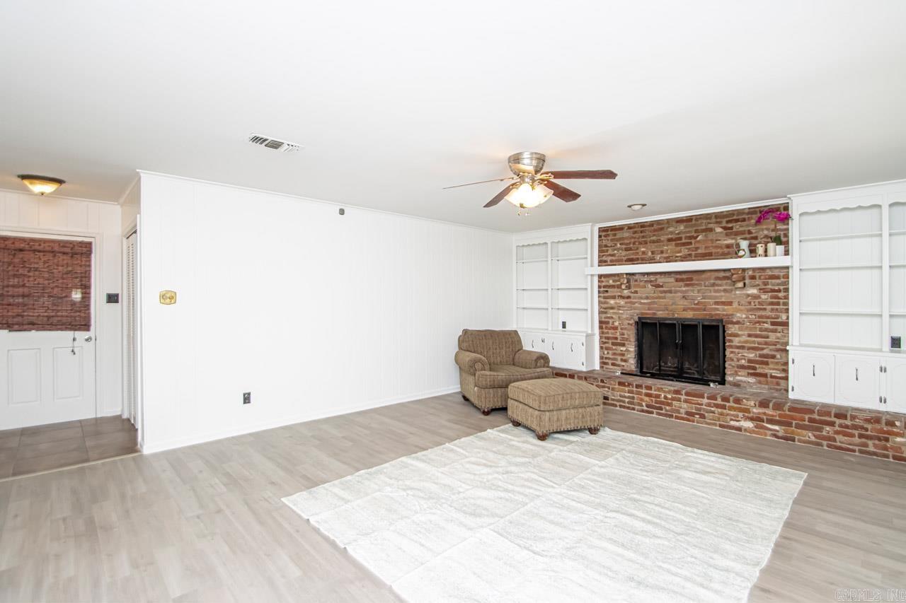 EAST MEADOW - Residential