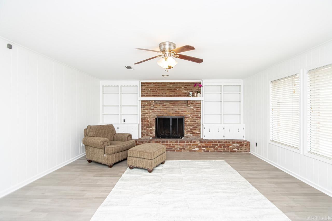 EAST MEADOW - Residential