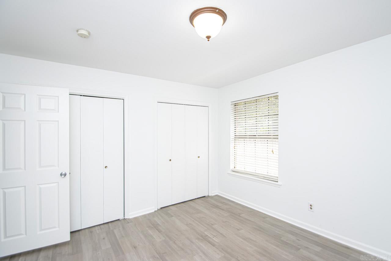 EAST MEADOW - Residential