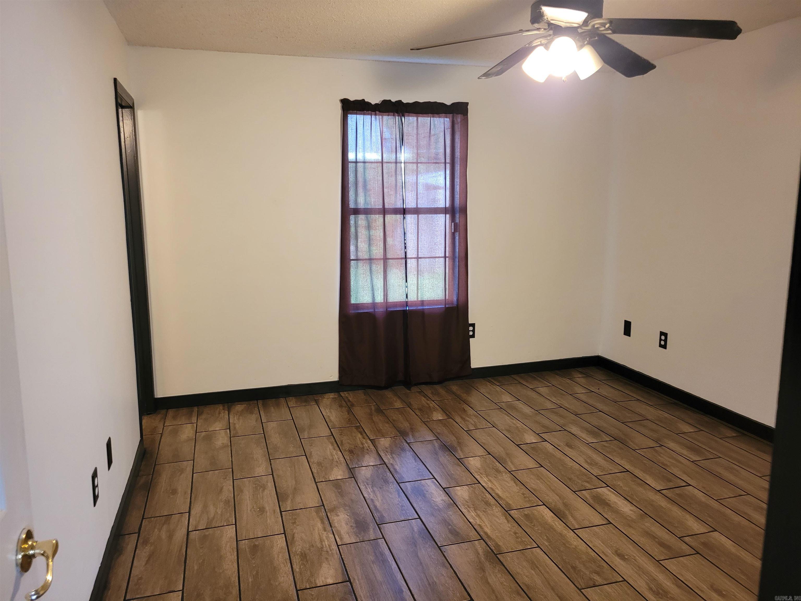 JO Marshall - Residential Lease