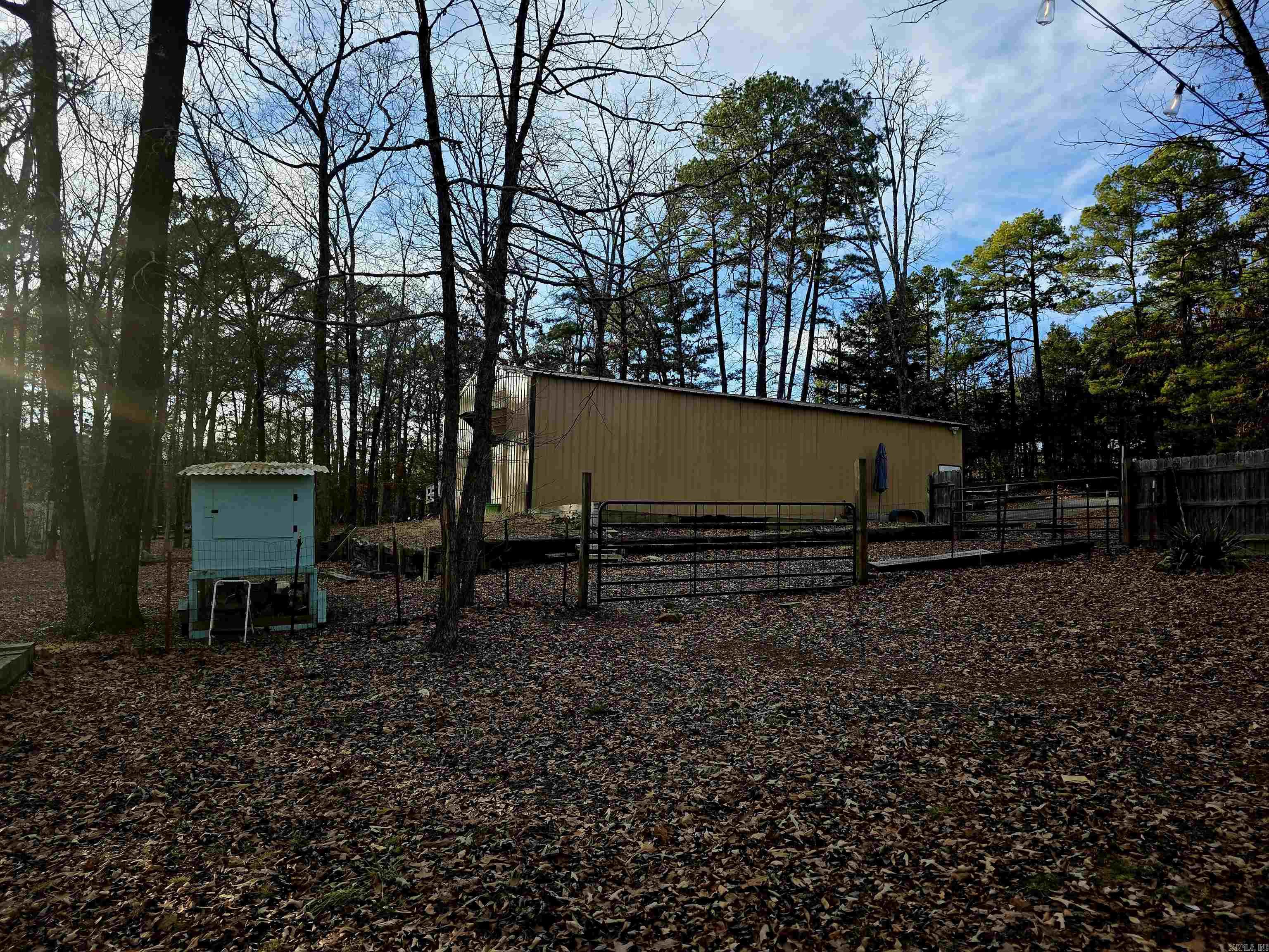 HAMILTON HILLS - Residential