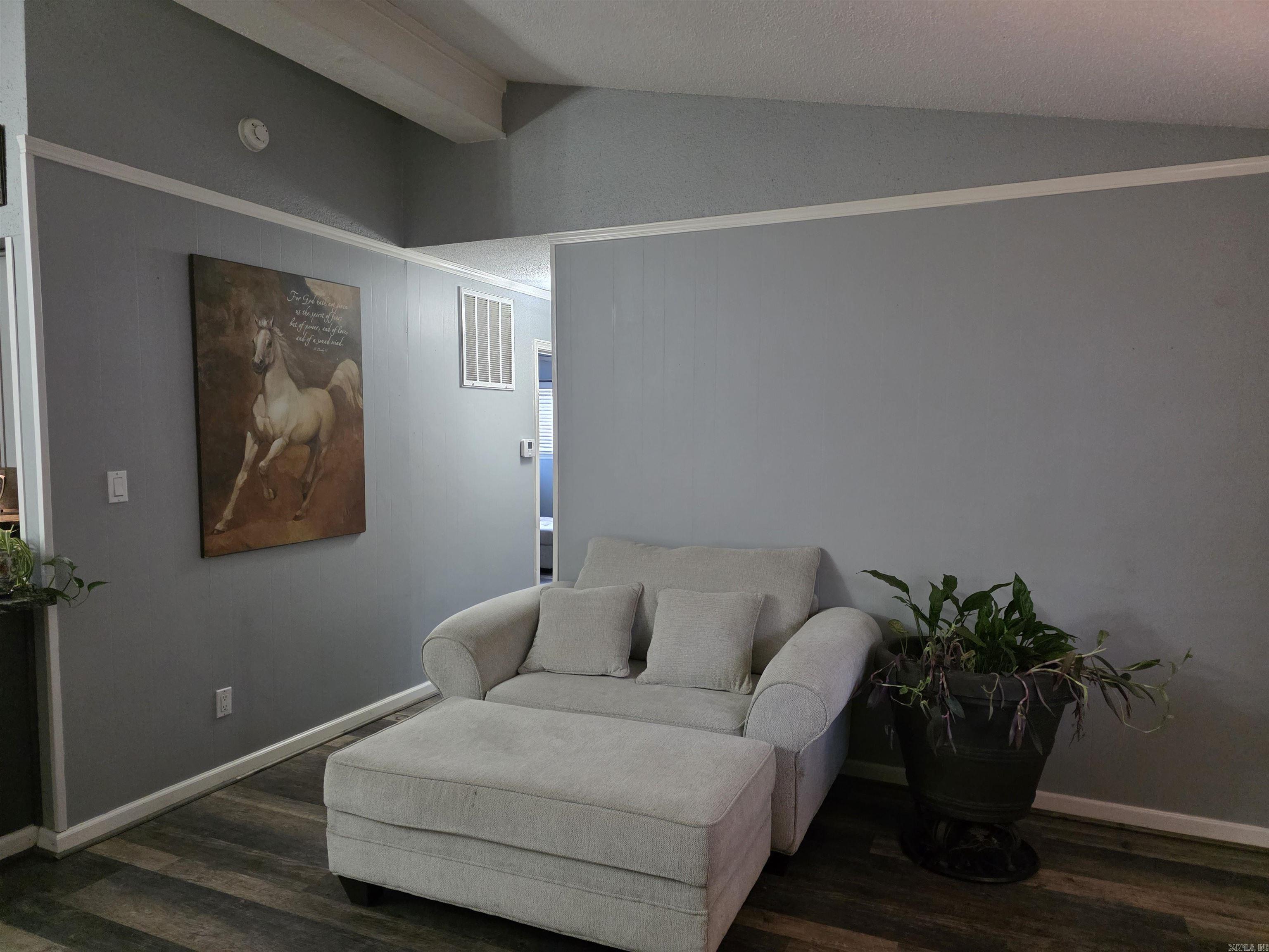 HAMILTON HILLS - Residential