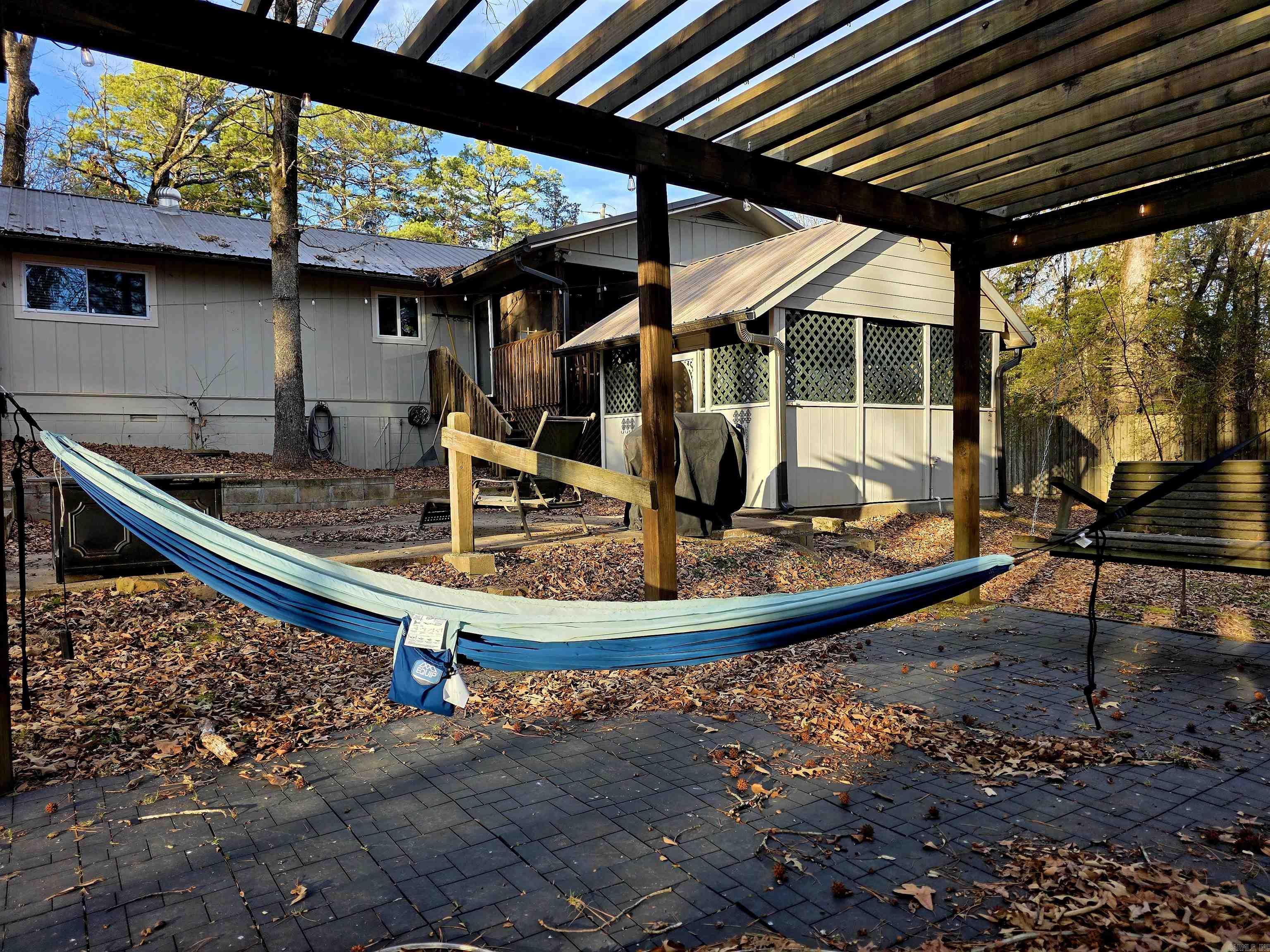 HAMILTON HILLS - Residential