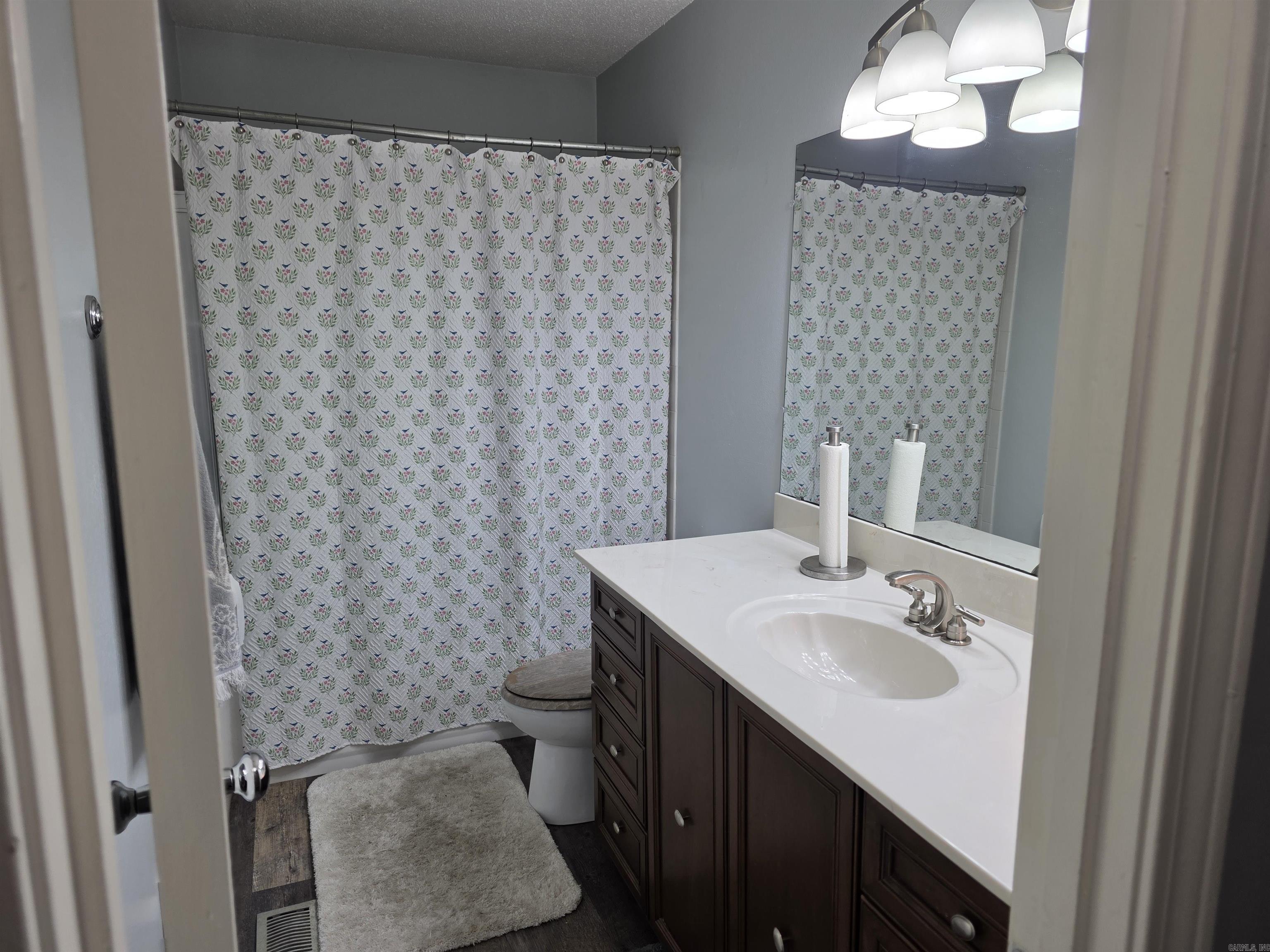 HAMILTON HILLS - Residential