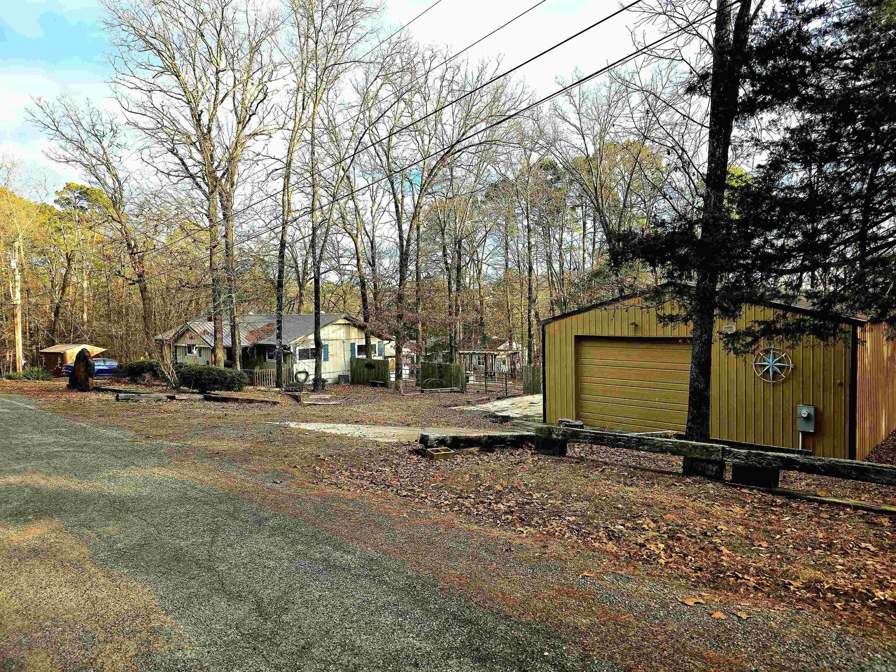 HAMILTON HILLS - Residential