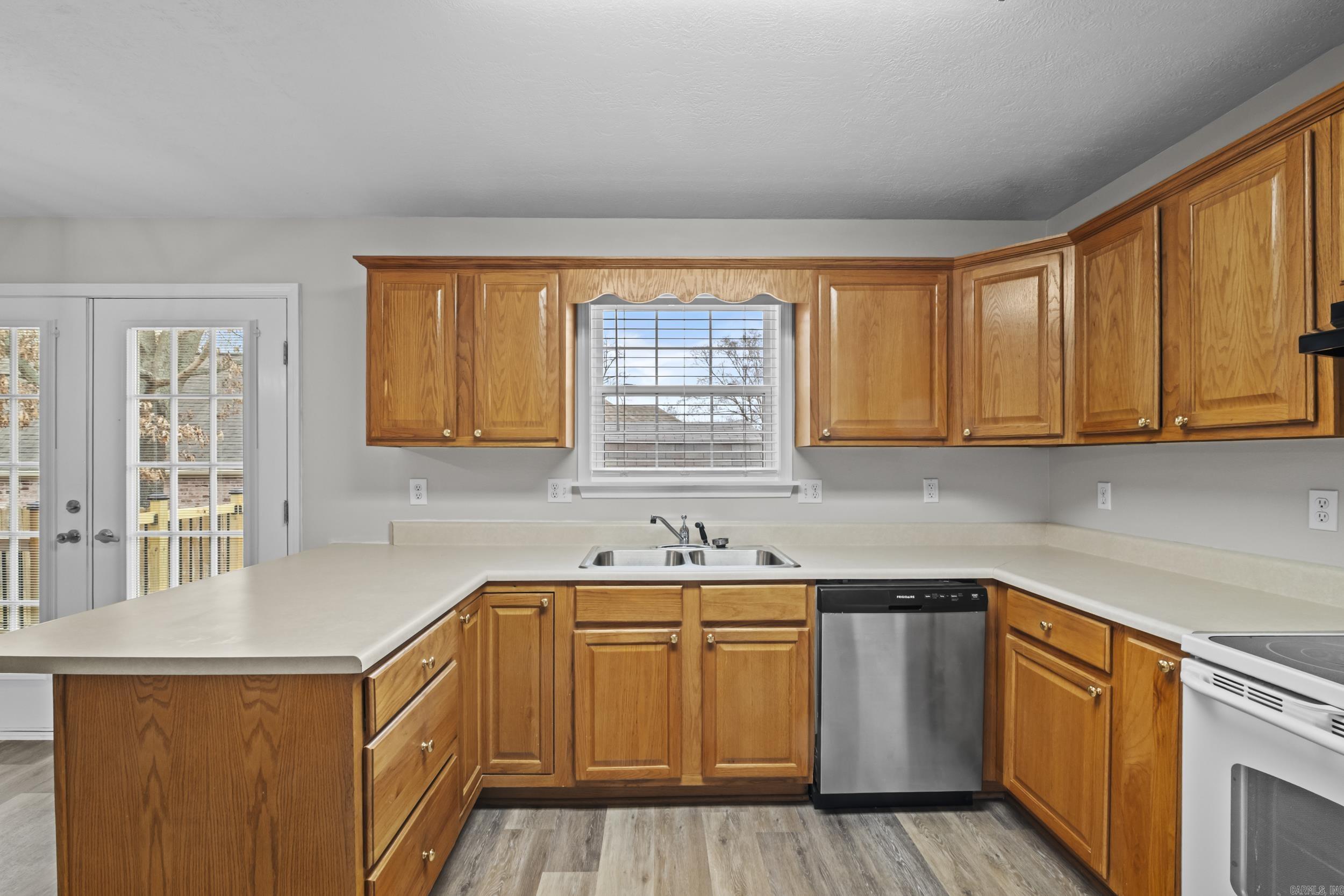 VALLEY ELMS S/D - Residential