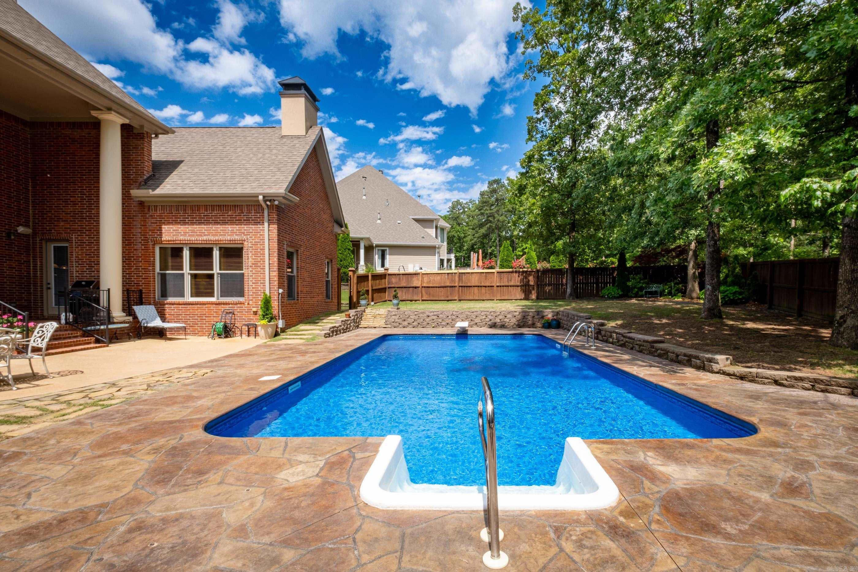 CHENAL VALLEY DEAUVILLE PLACE - Residential