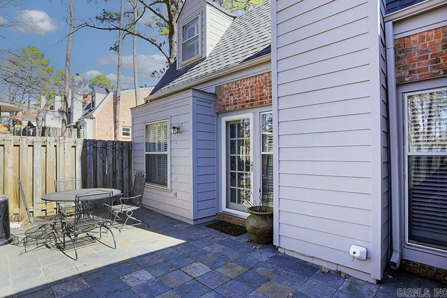 ANDOVER SQUARE - Residential