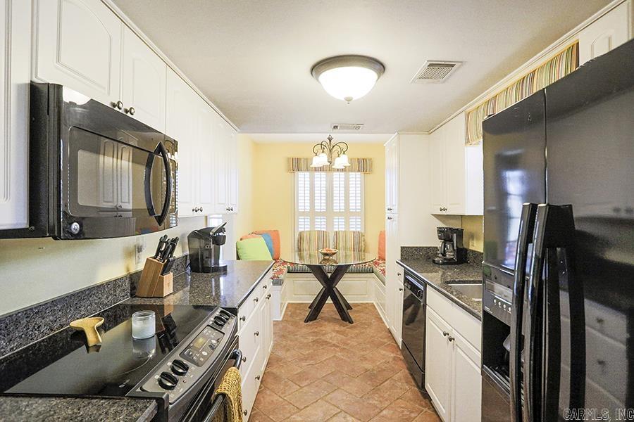 ANDOVER SQUARE - Residential