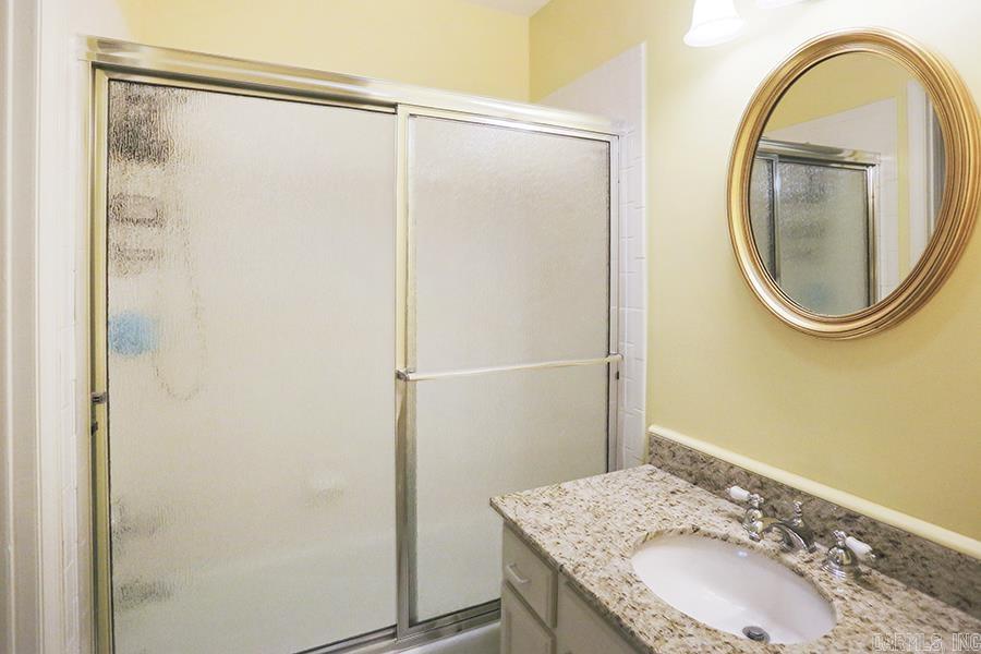 ANDOVER SQUARE - Residential