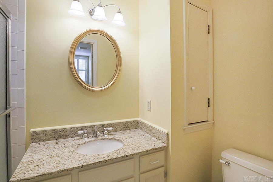 ANDOVER SQUARE - Residential