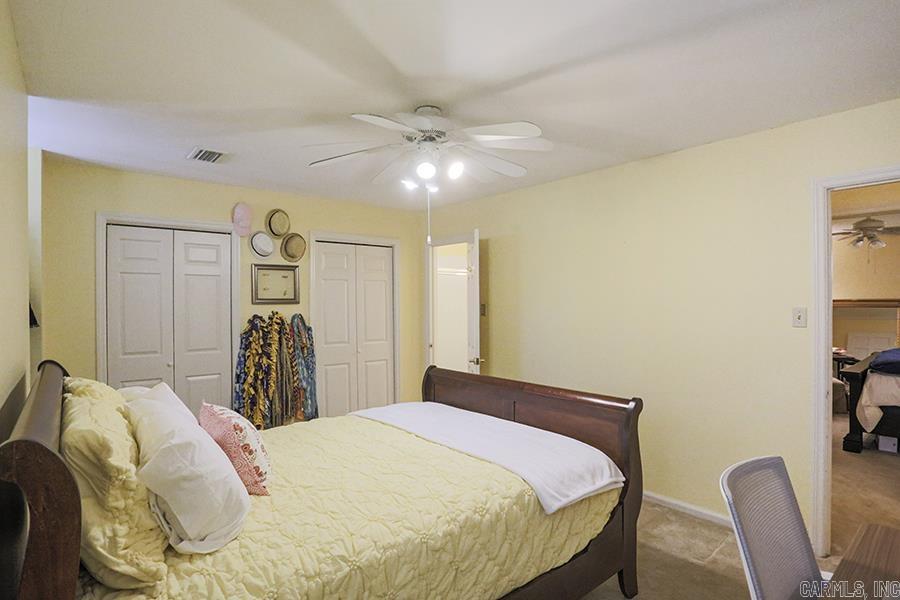 ANDOVER SQUARE - Residential