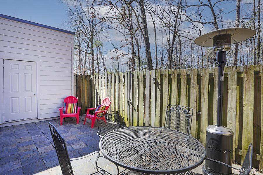 ANDOVER SQUARE - Residential