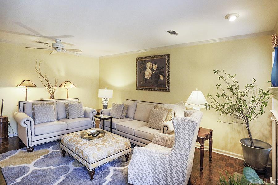 ANDOVER SQUARE - Residential