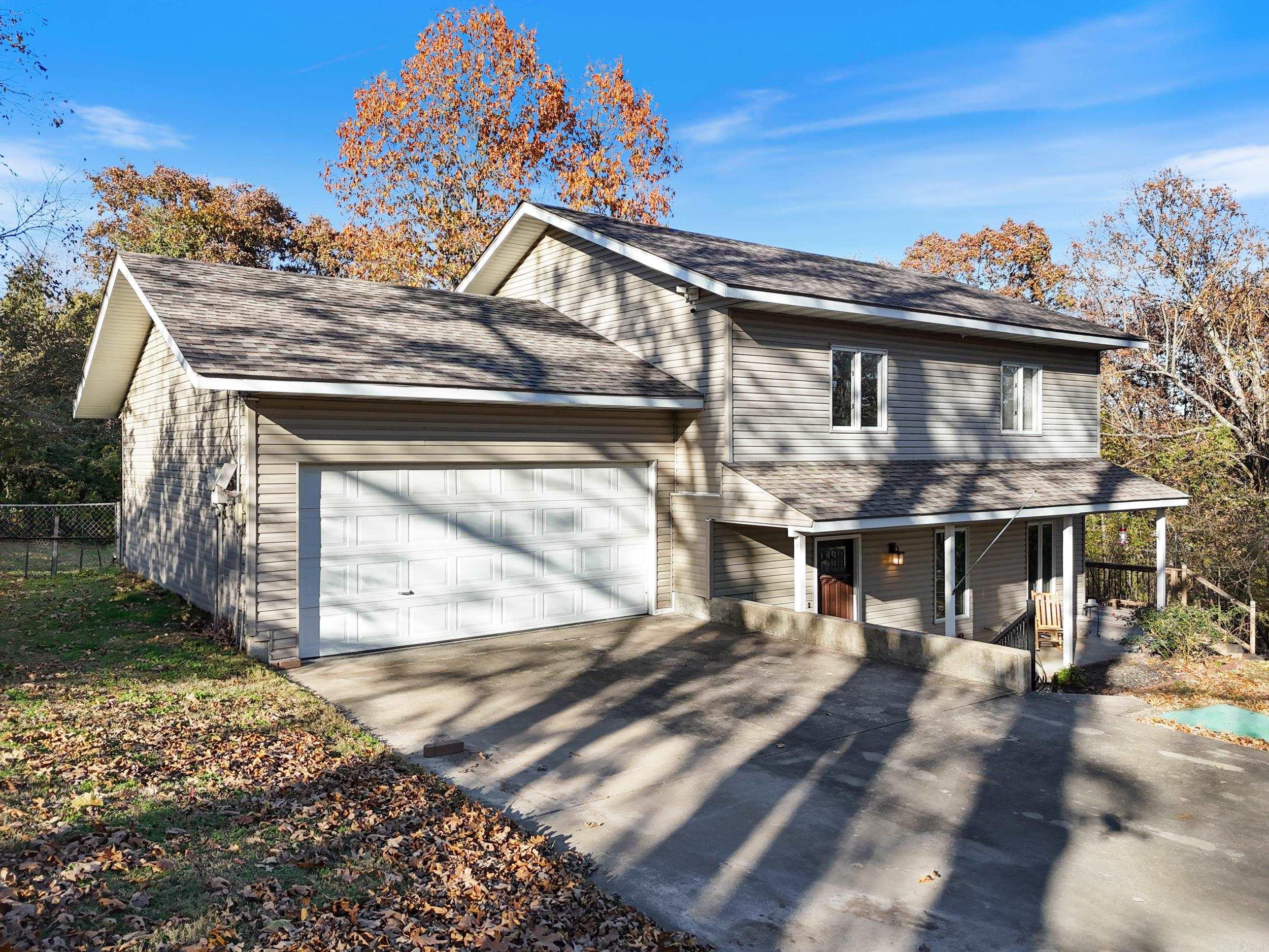 CENTER RIDGE - Residential