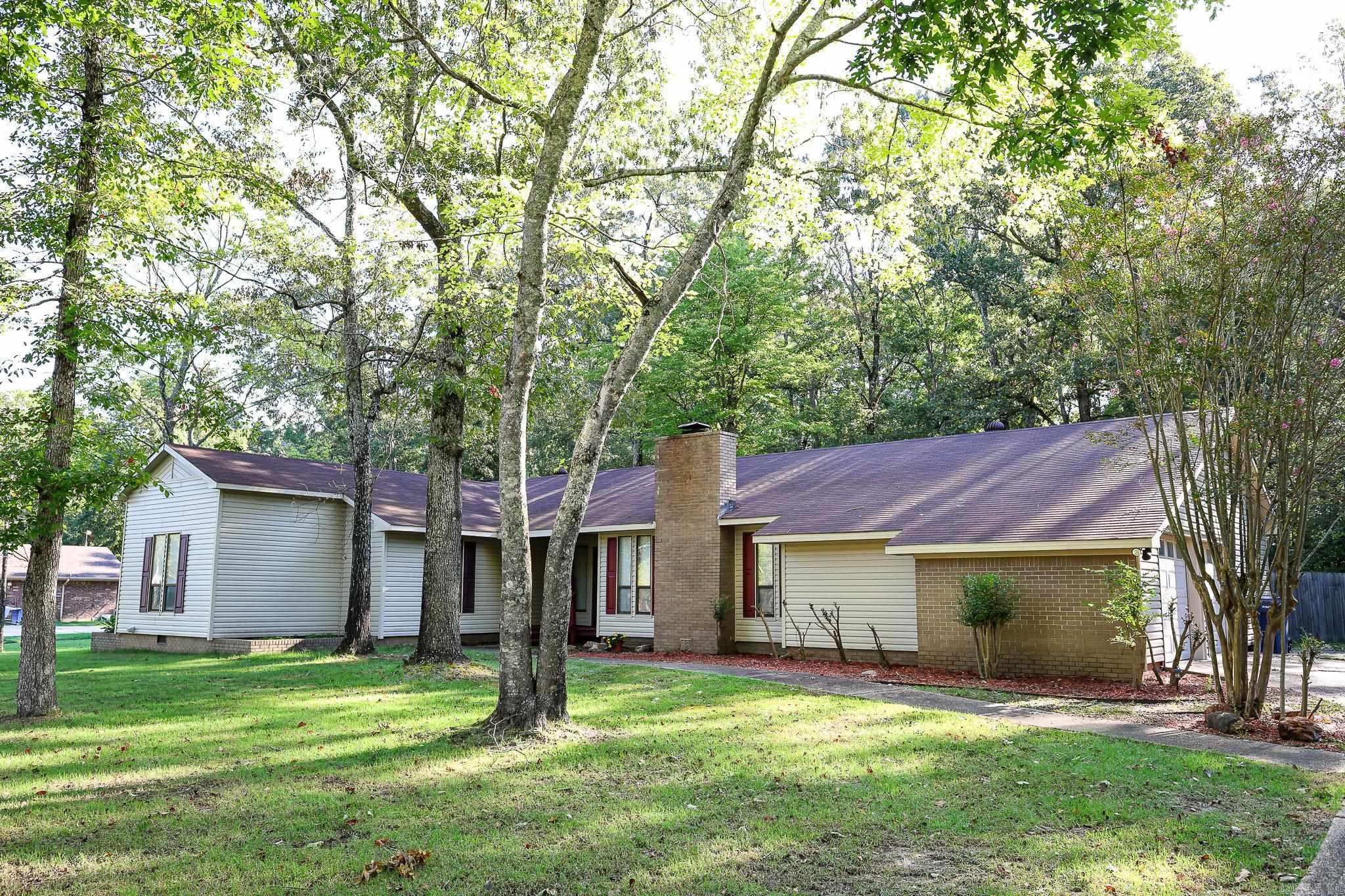 OAK MANOR - Residential